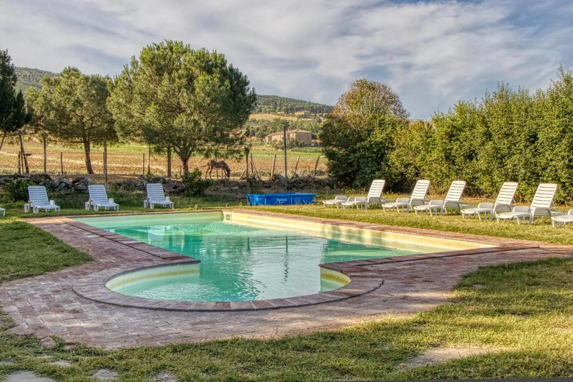Pool view in La Casa Di Campagna