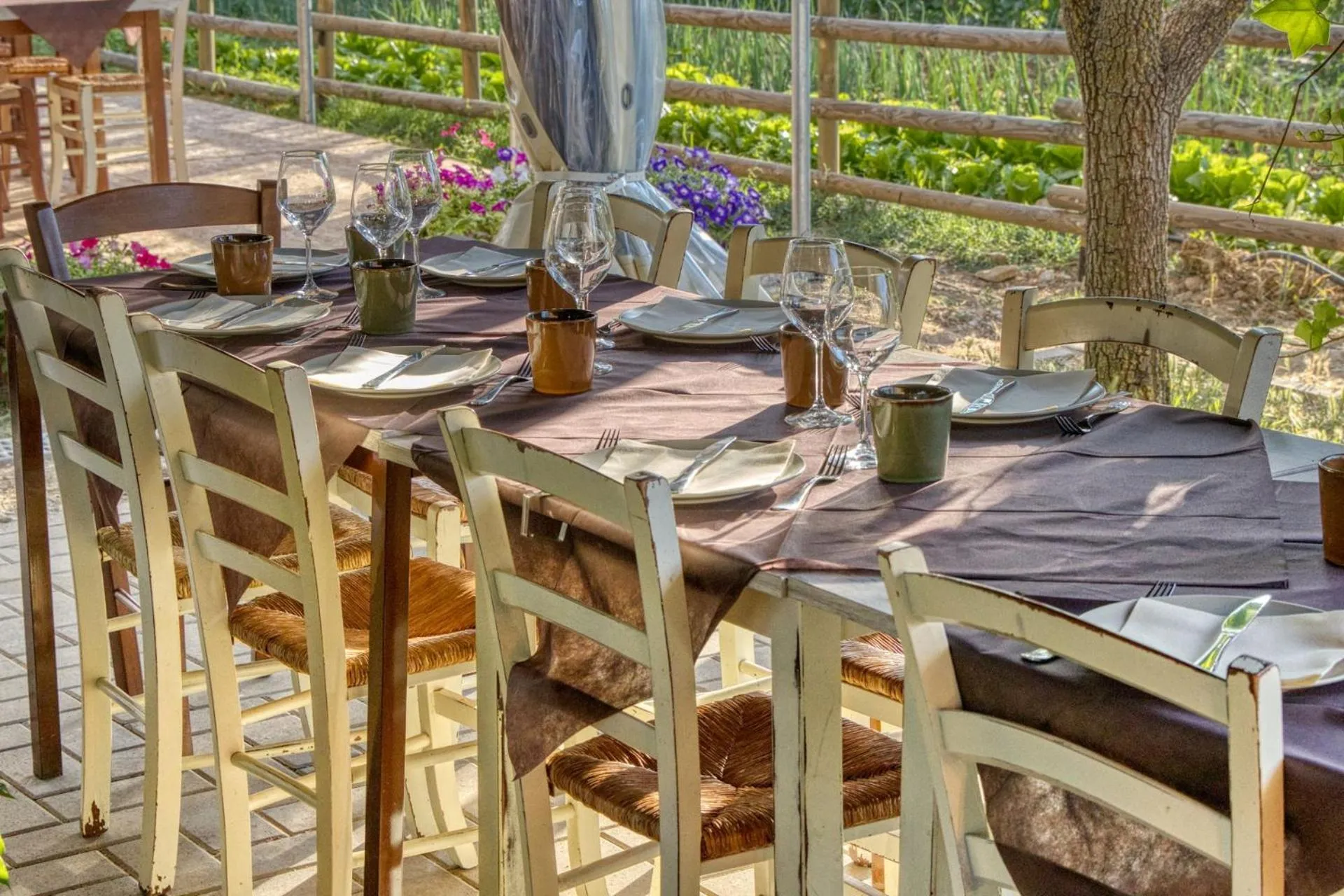 Restaurant/places to eat in La Casa Di Campagna