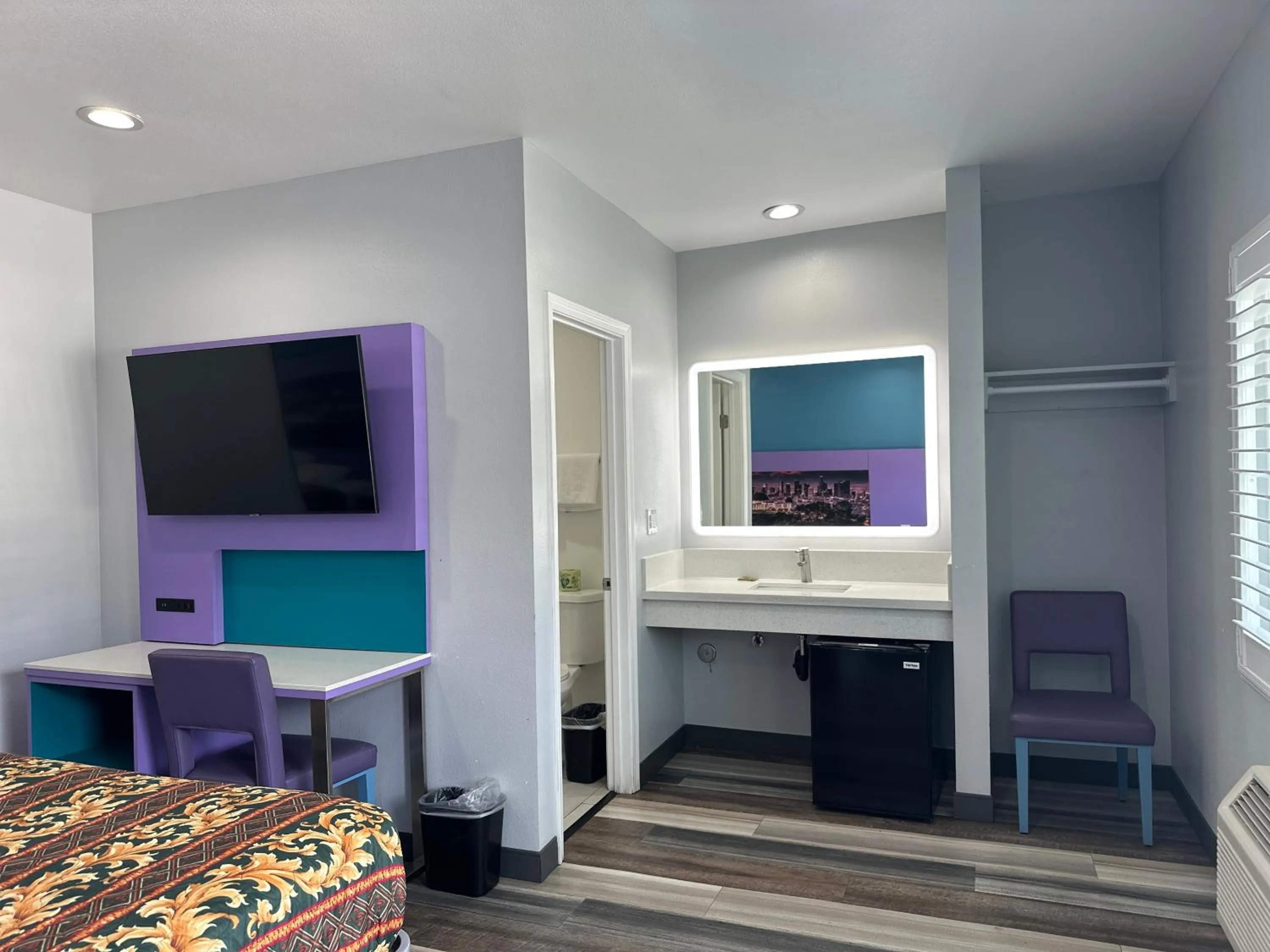 Bed in Fountain Inn Motel - Alhambra, Los Angeles