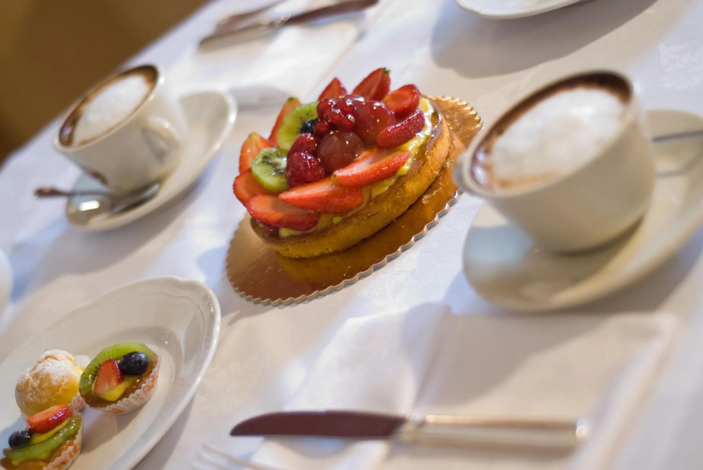 Food and drinks in Grand Hotel Nizza Et Suisse