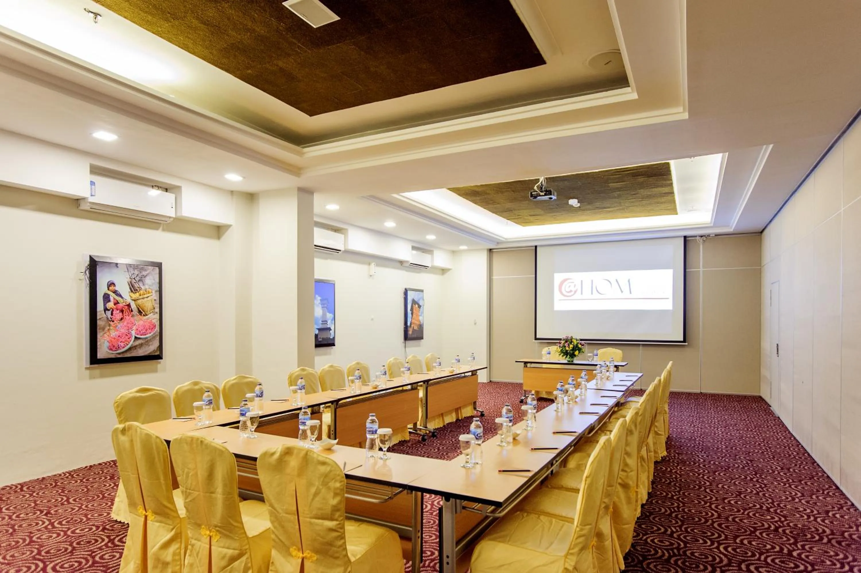 Meeting/conference room in HOM Hotel Kudus by Horison Group