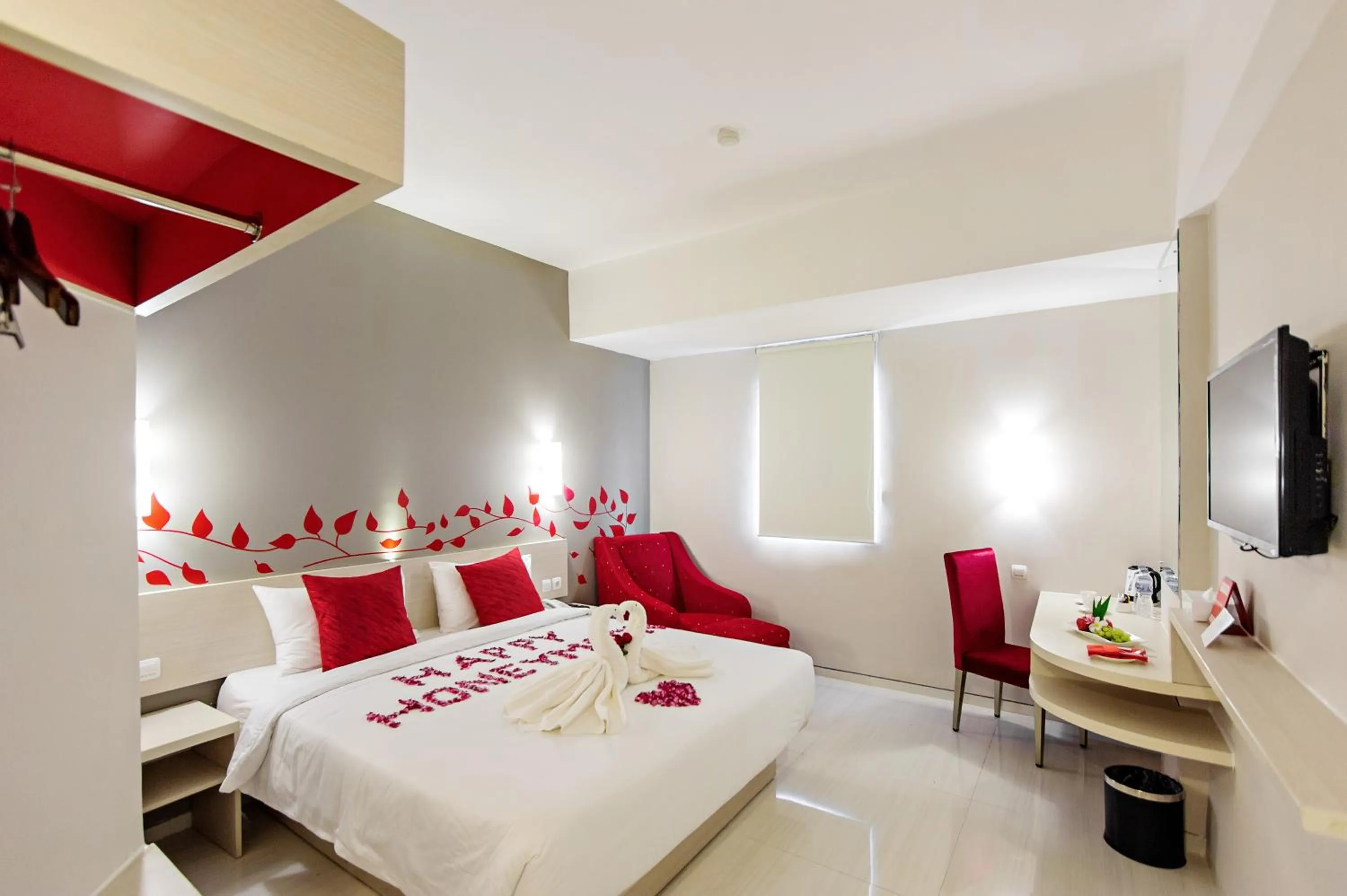 Bed in HOM Hotel Kudus by Horison Group