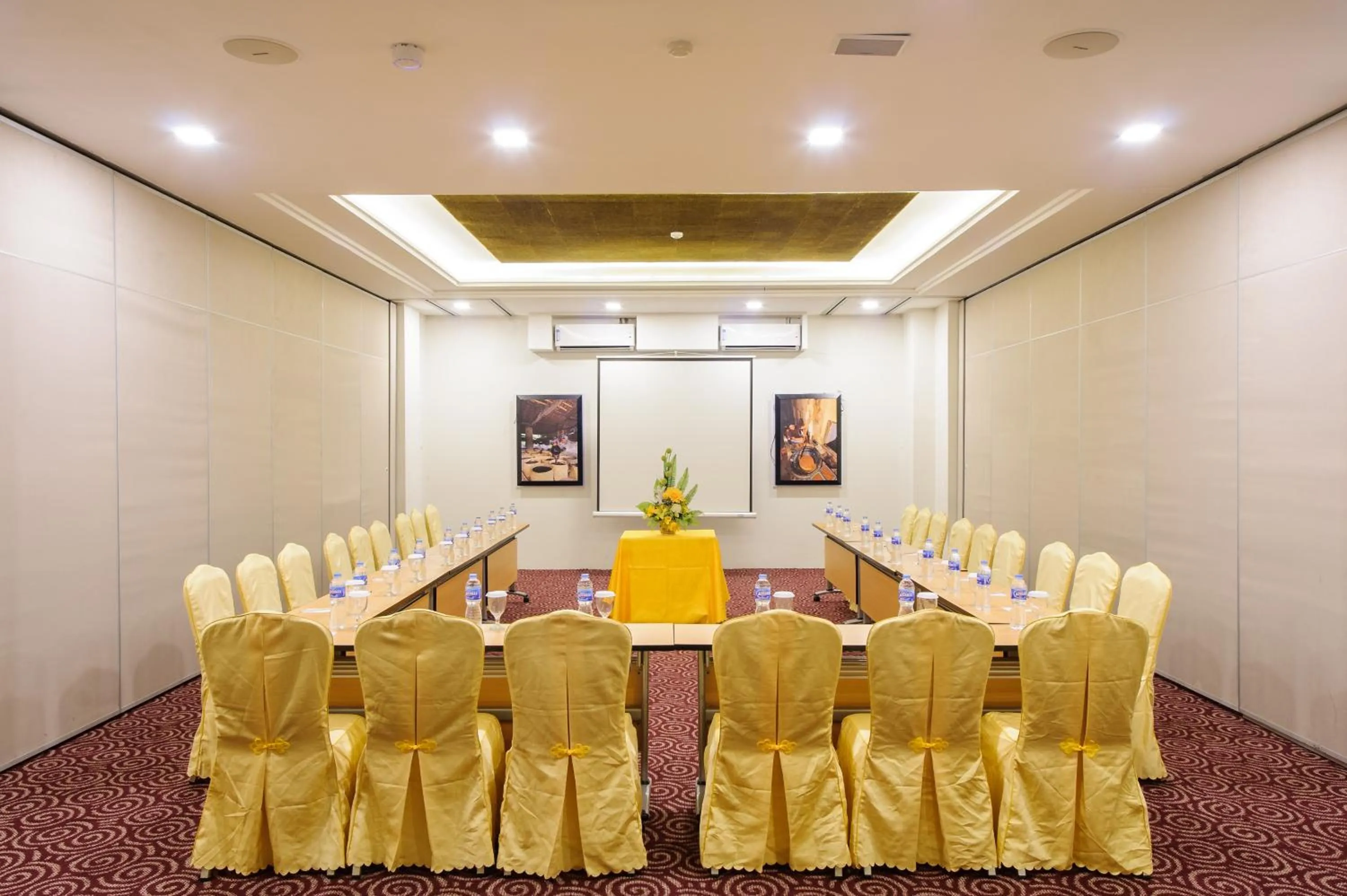 Meeting/conference room in HOM Hotel Kudus by Horison Group