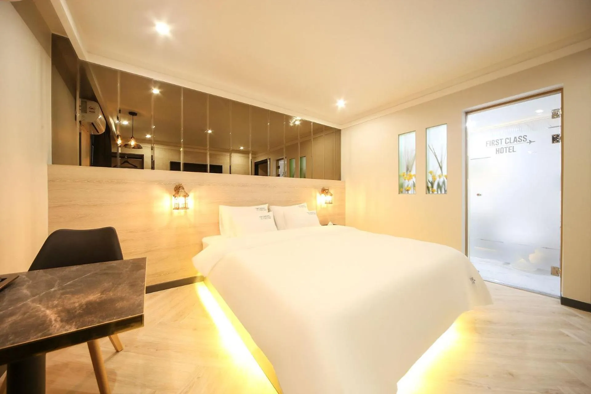 Bed in Masan First Class Hotel