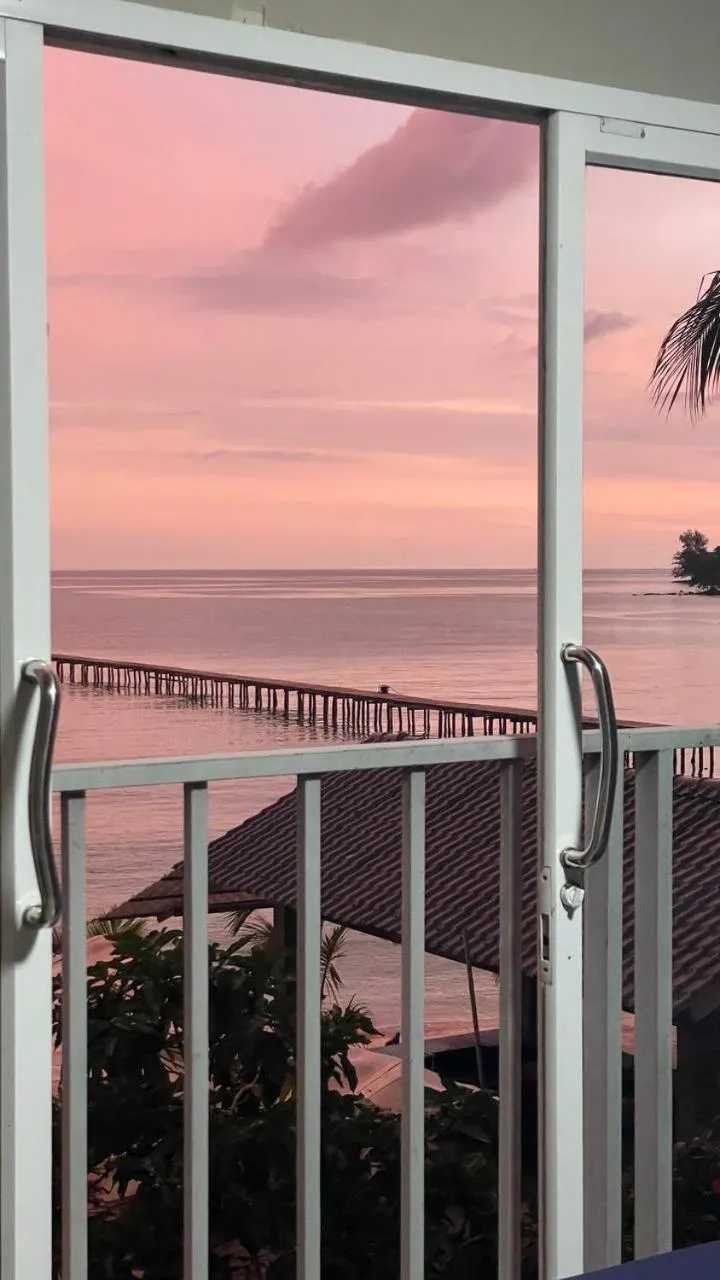 WHITE SAND ARK RESORT