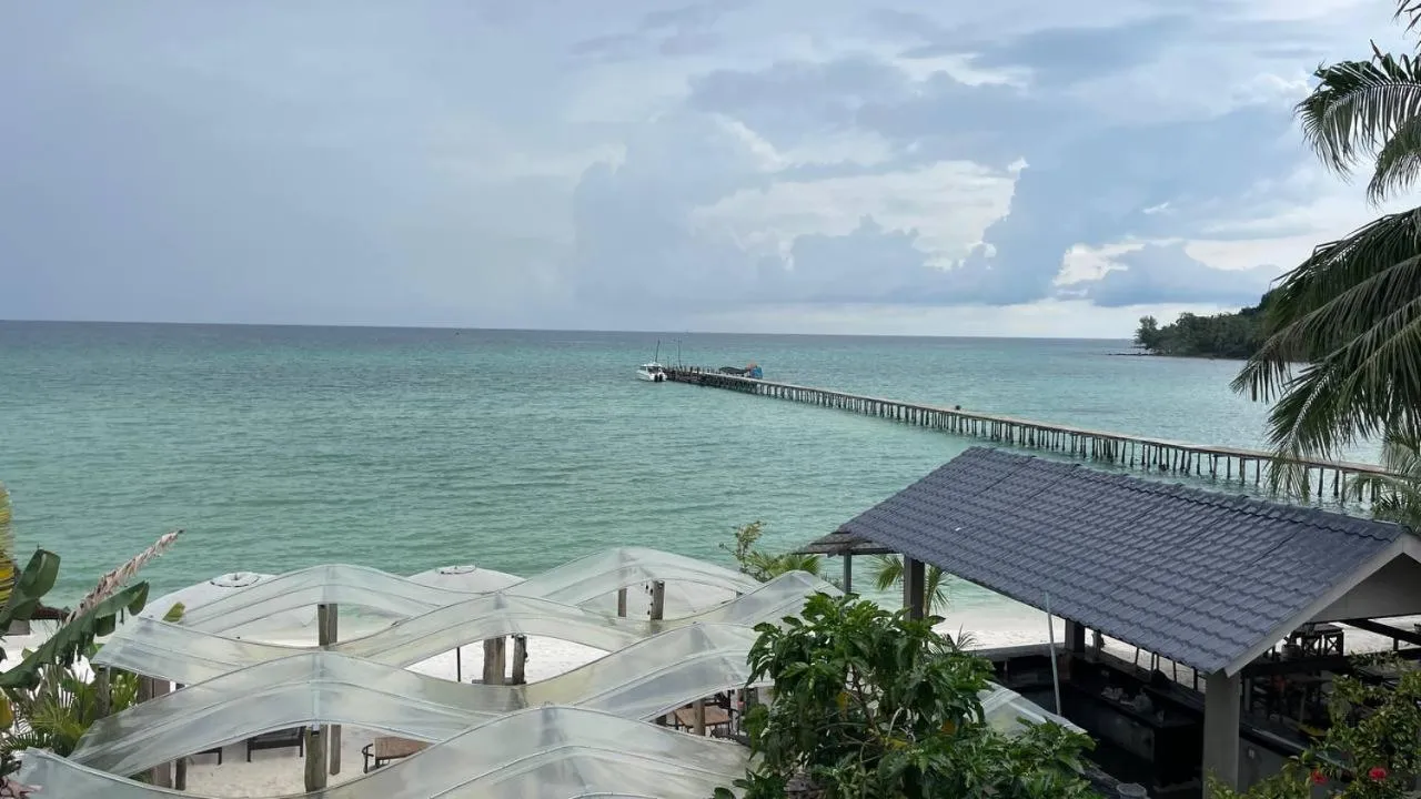 WHITE SAND ARK RESORT