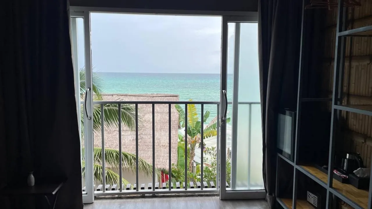 WHITE SAND ARK RESORT