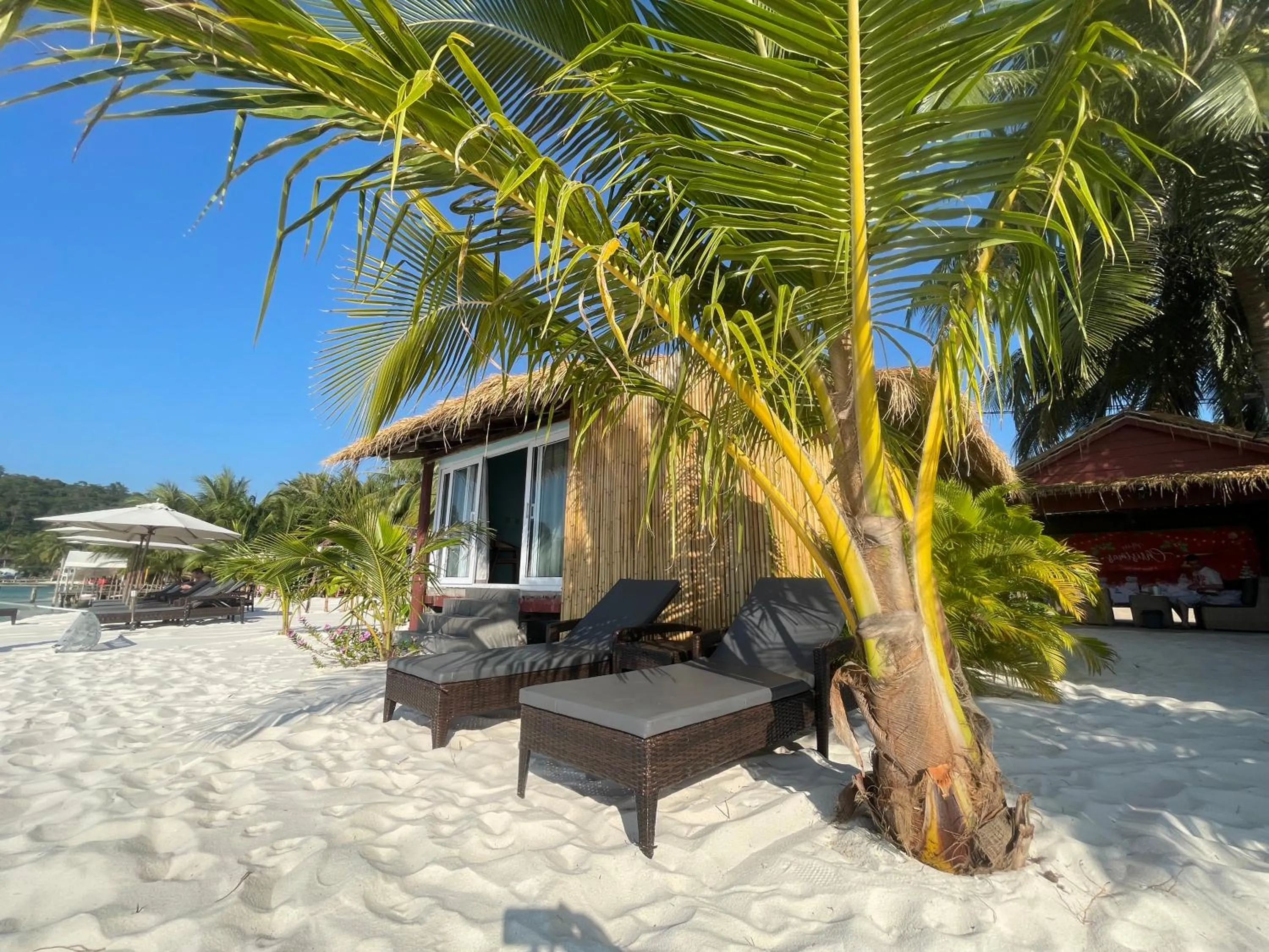 WHITE SAND ARK RESORT