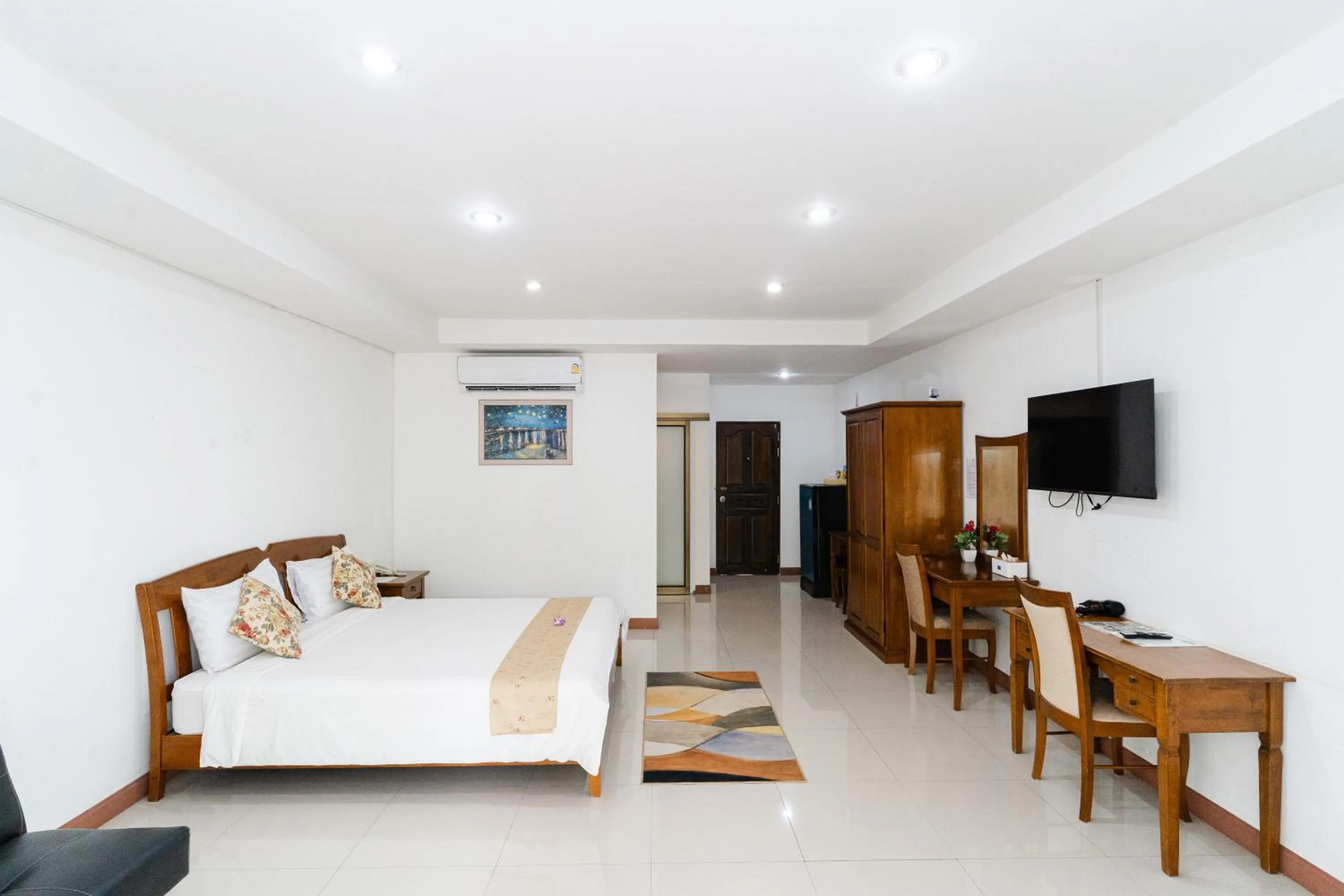 TV and multimedia, Bed in Baan Suan Khun Ta and Golf Resort