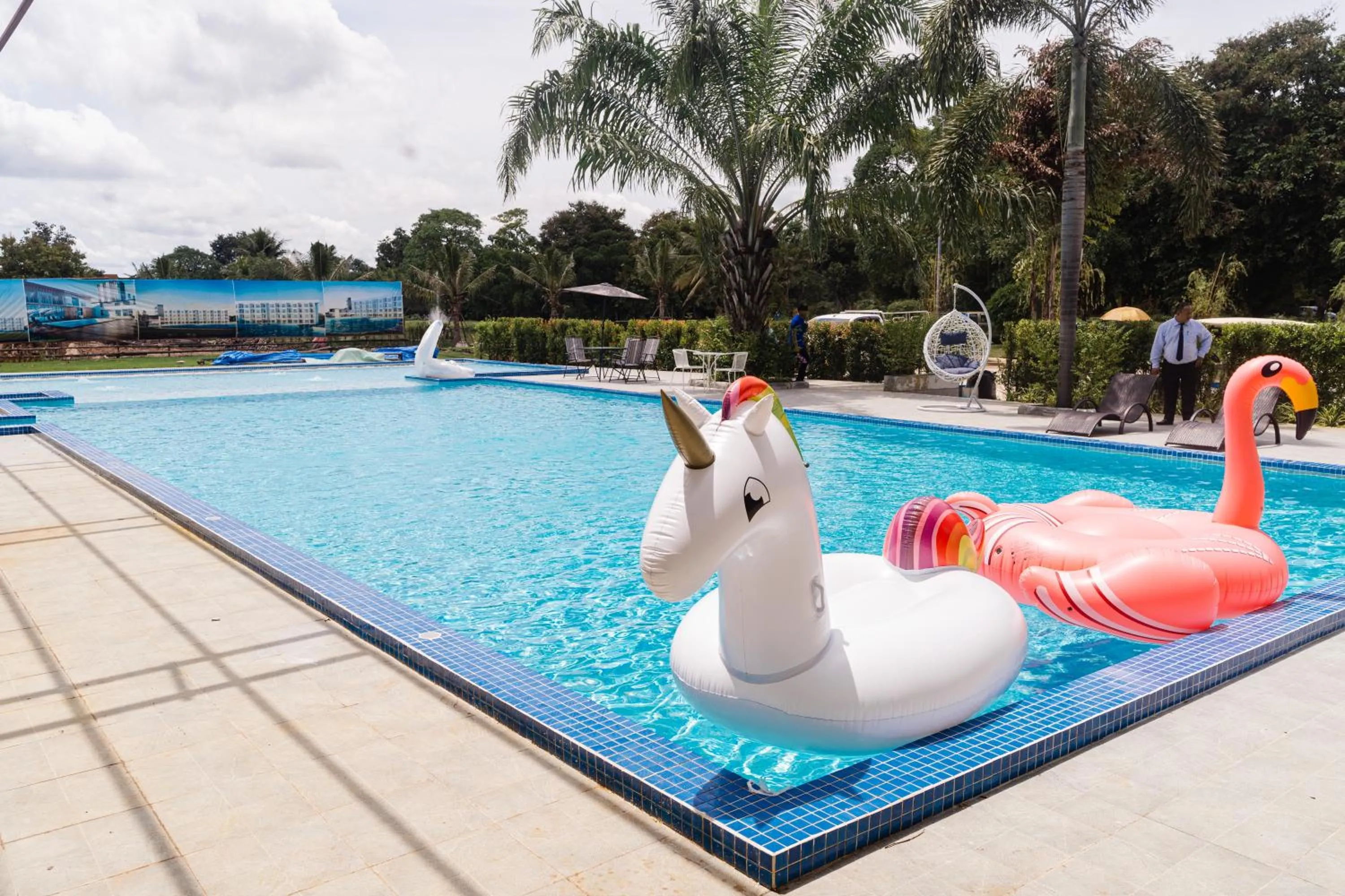 Swimming pool in Baan Suan Khun Ta and Golf Resort