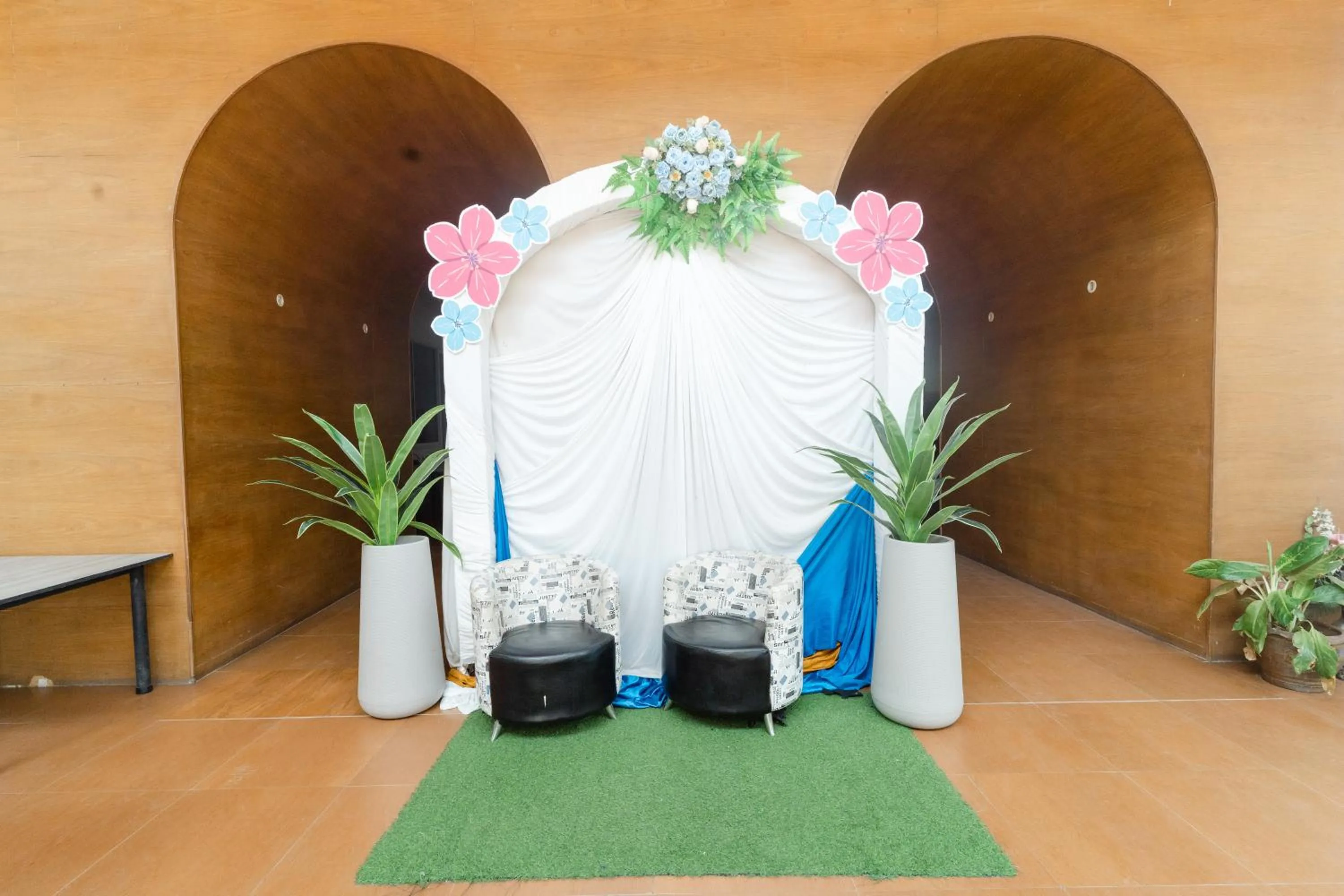 Facade/entrance in Baan Suan Khun Ta and Golf Resort