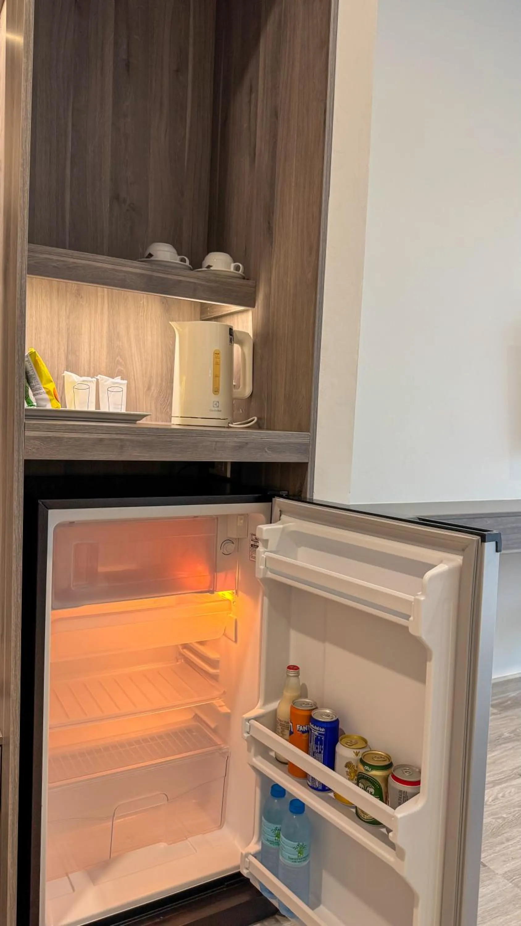 minibar in Baan Suan Khun Ta and Golf Resort