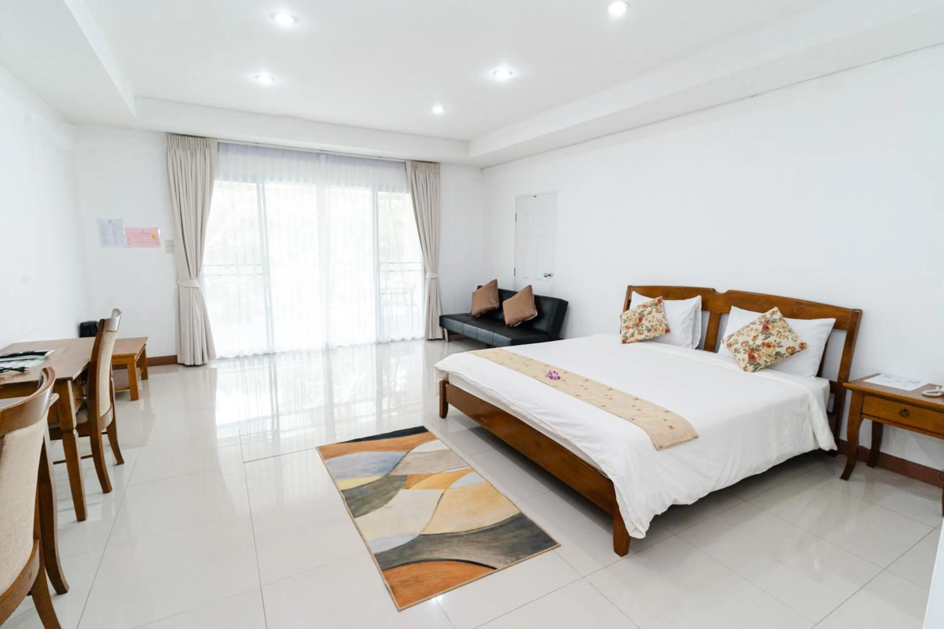 Seating area, Bed in Baan Suan Khun Ta and Golf Resort