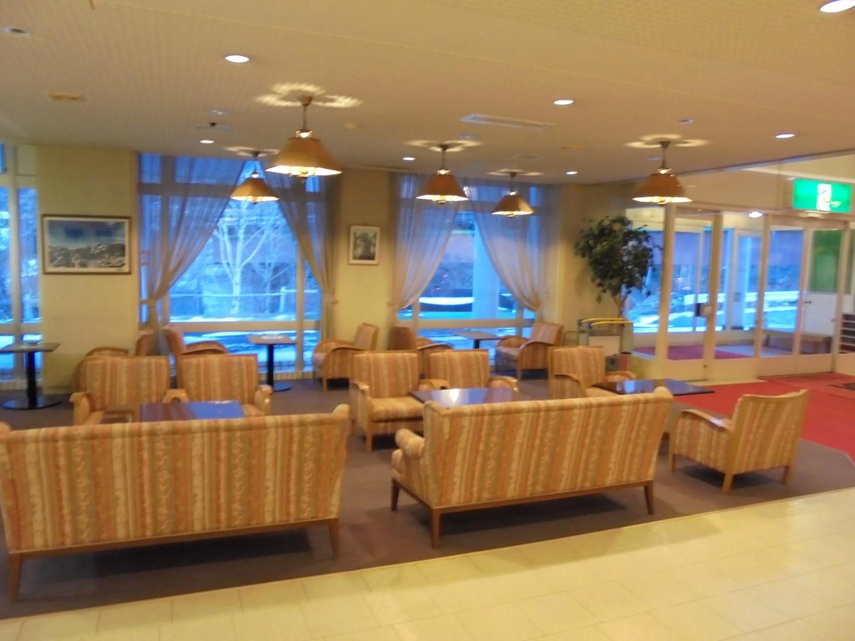 Lobby or reception in Mount View Hotel