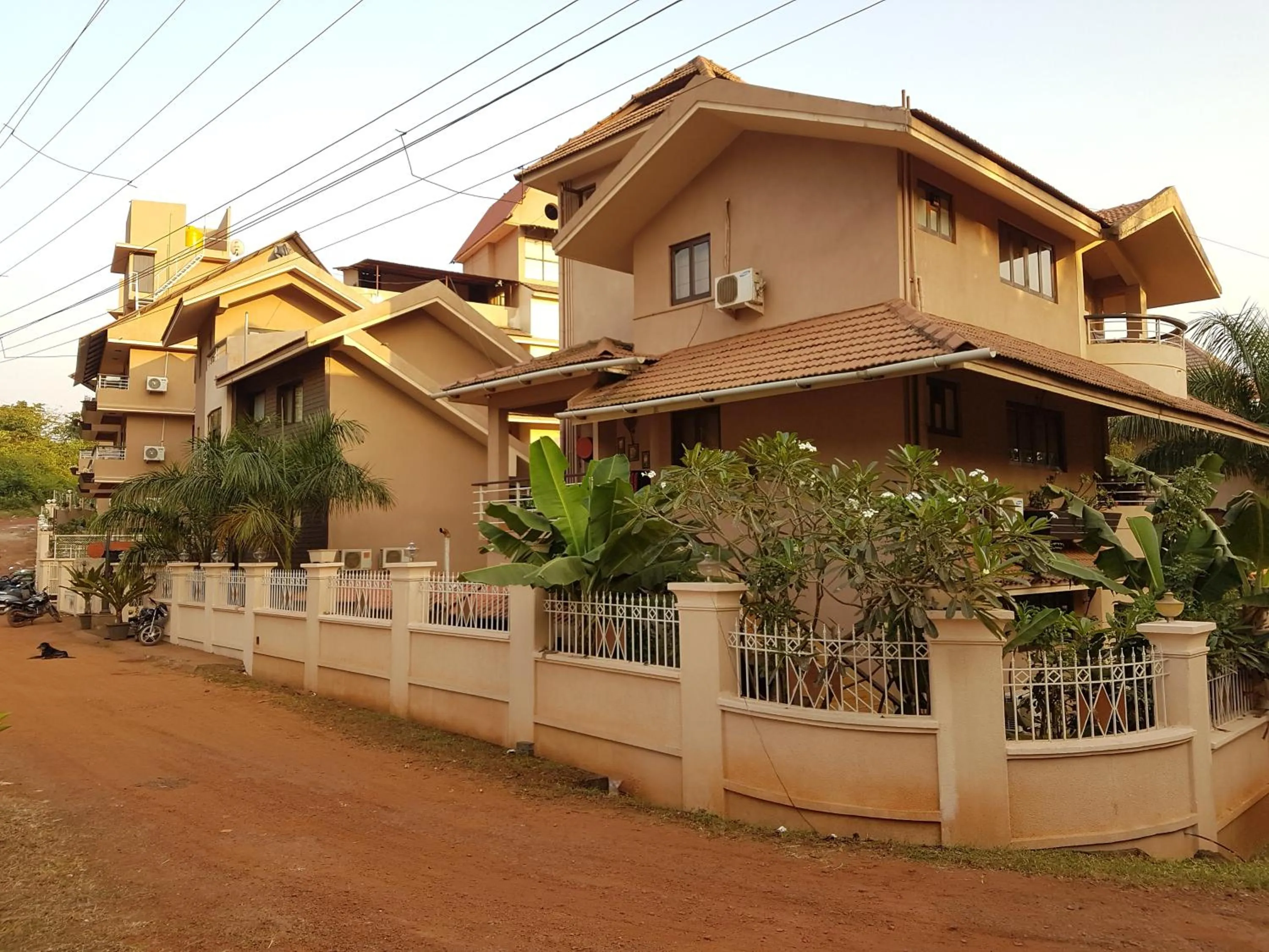 Property building in La Sunila suites Baga by WSI