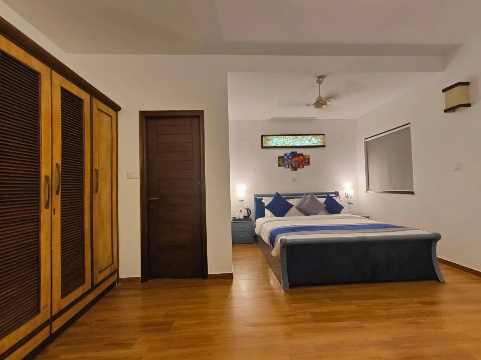 Bed in La Sunila suites Baga by WSI