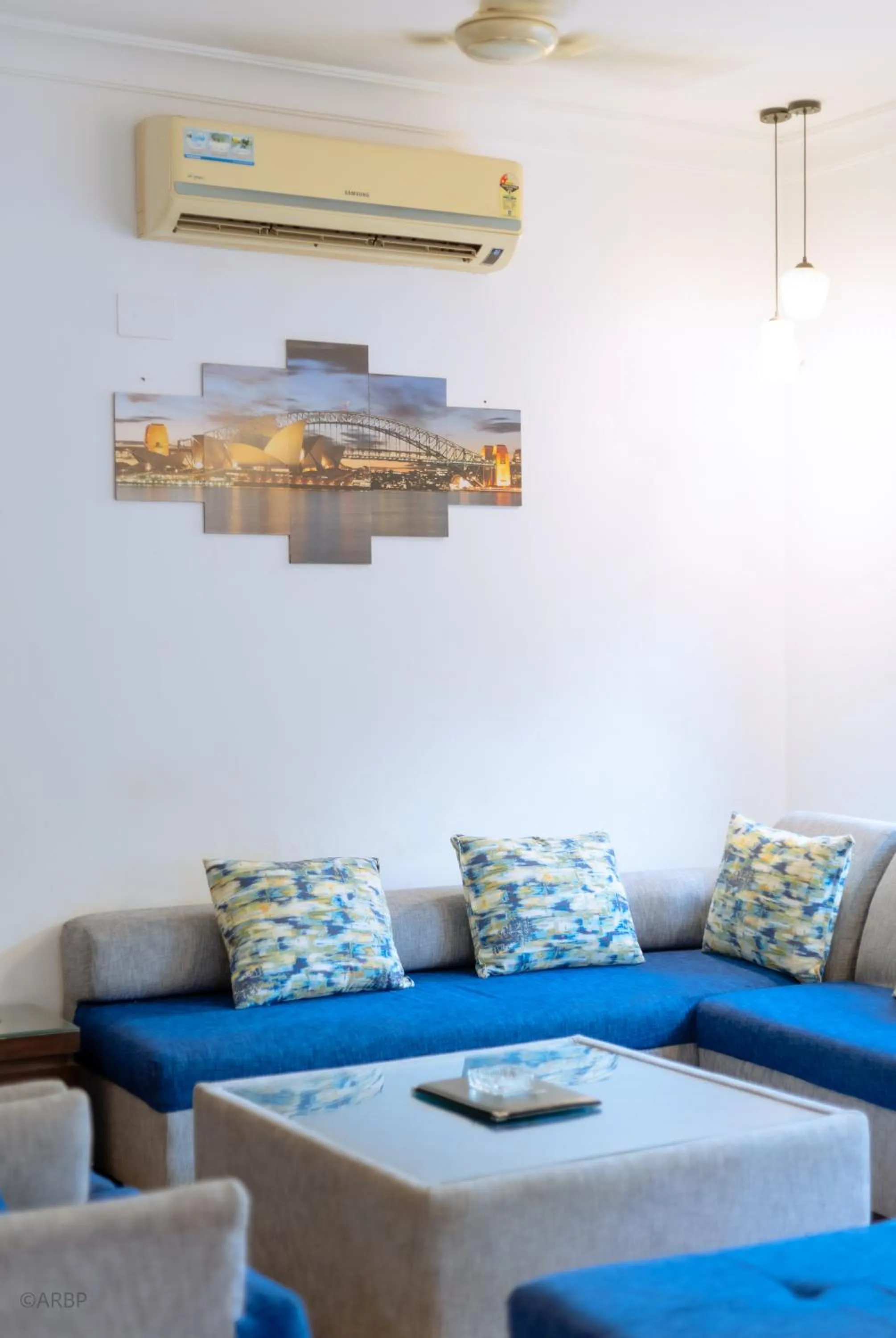 Living room in La Sunila suites Baga by WSI