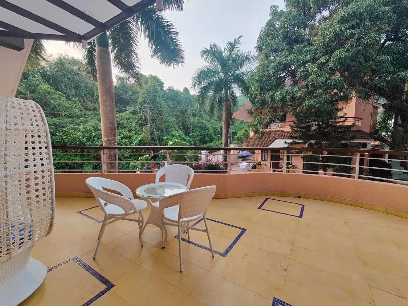 Day in La Sunila suites Baga by WSI