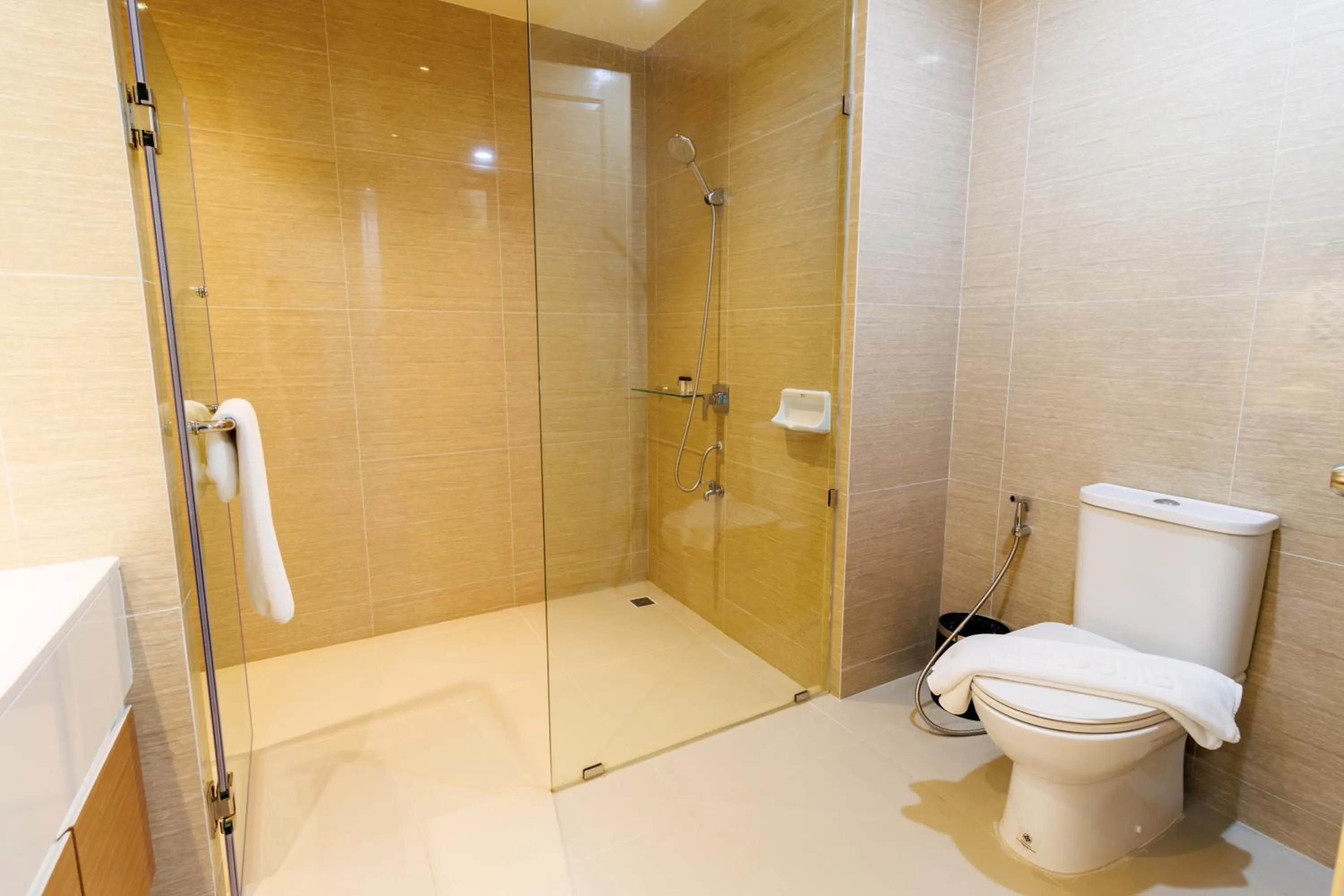 Toilet in Sea Sand Sun Hua Hin by JC Kevin Hotel & Resort