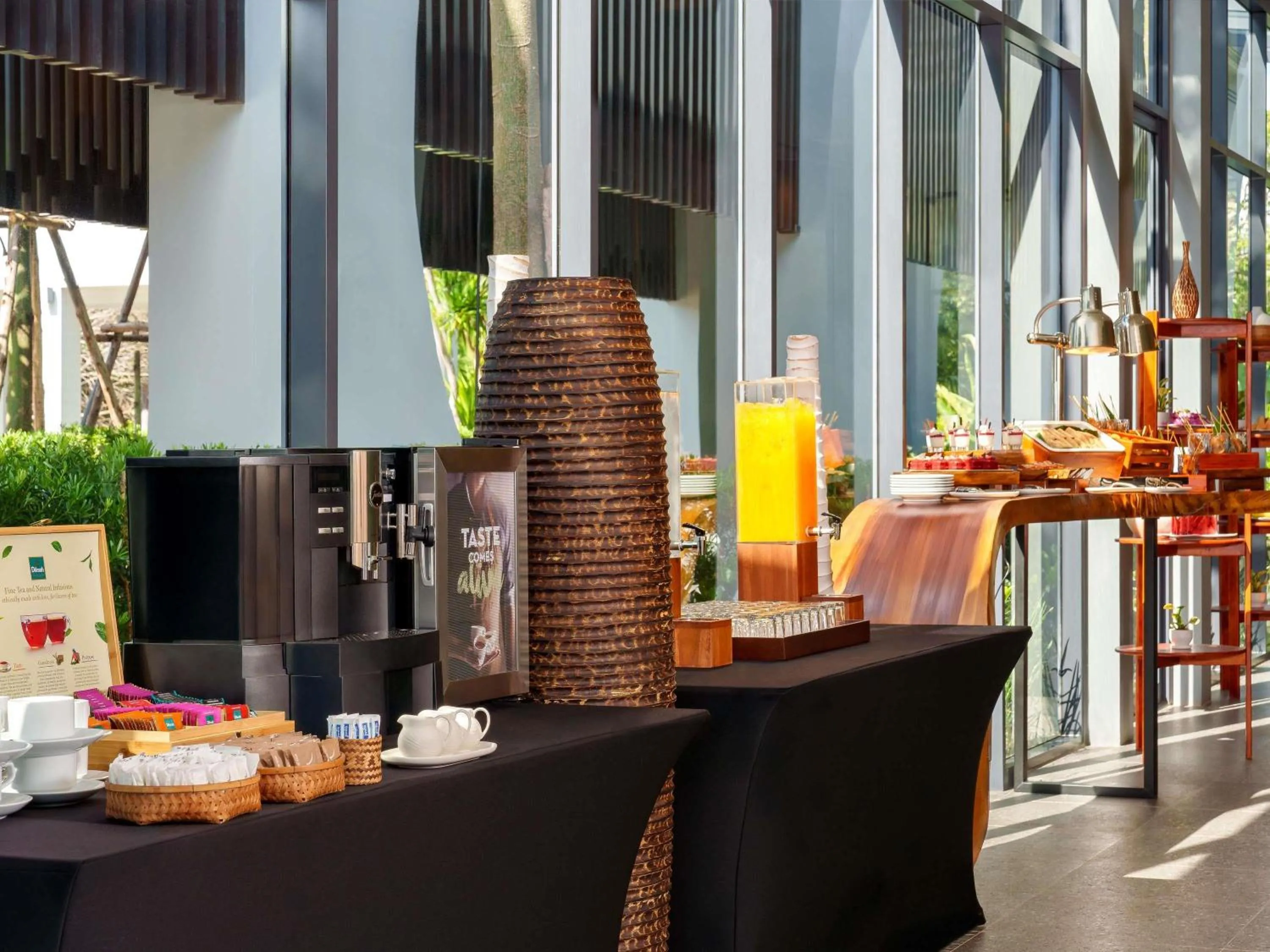 Meeting/conference room in Mercure Rayong Lomtalay Villas & Resort