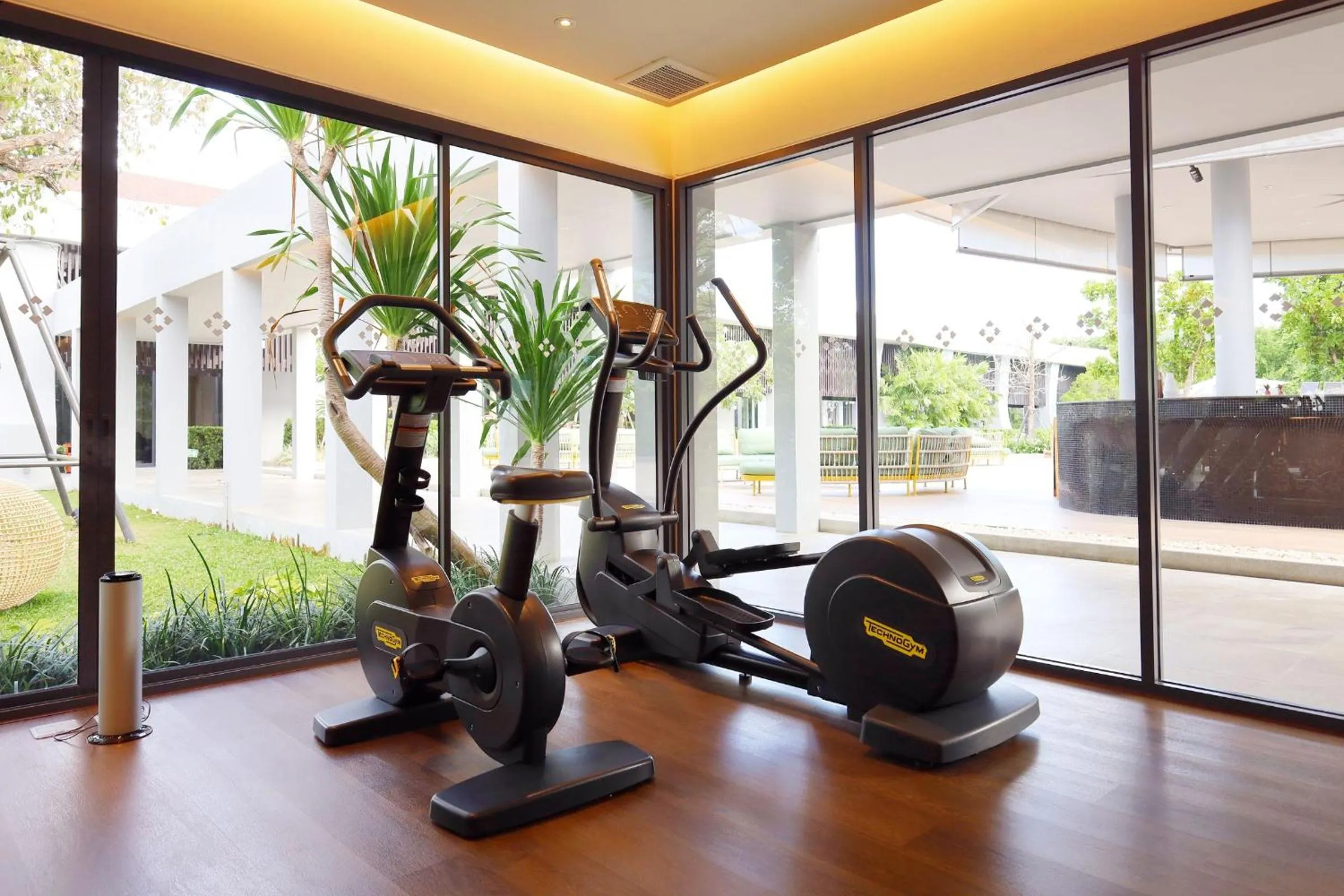 Fitness centre/facilities in Mercure Rayong Lomtalay Villas & Resort