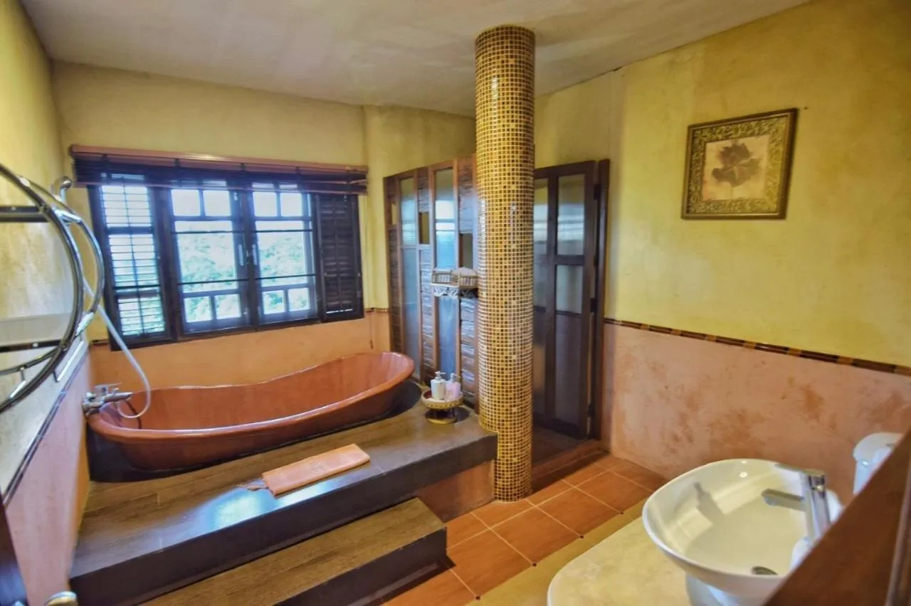 Bathroom in Phumorkdao Resort