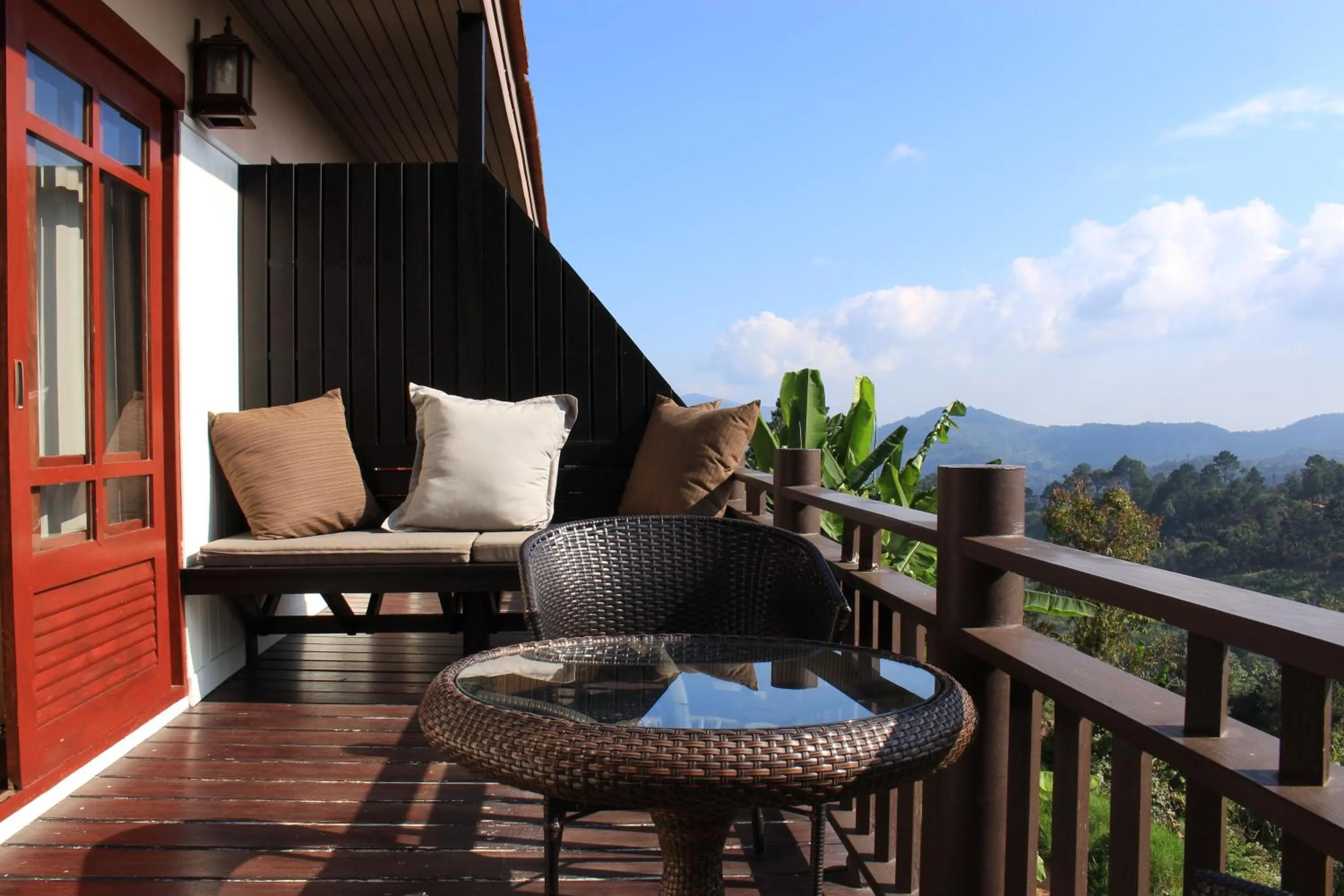 Mountain view, Balcony/Terrace in Phumorkdao Resort