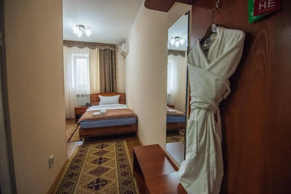 Photo of the whole room, Bed in Sunrise Osh