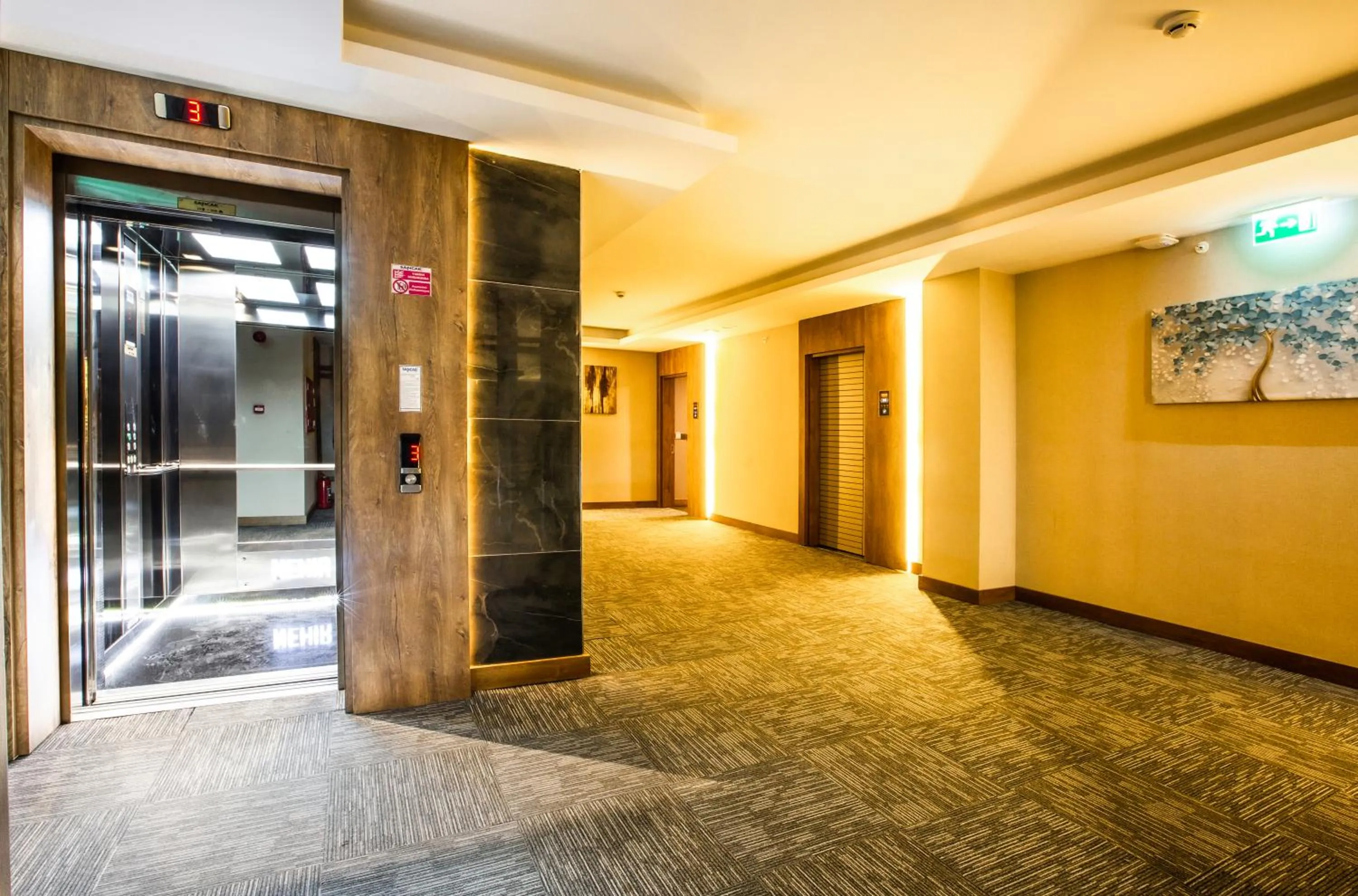 elevator in NEHİR OTEL