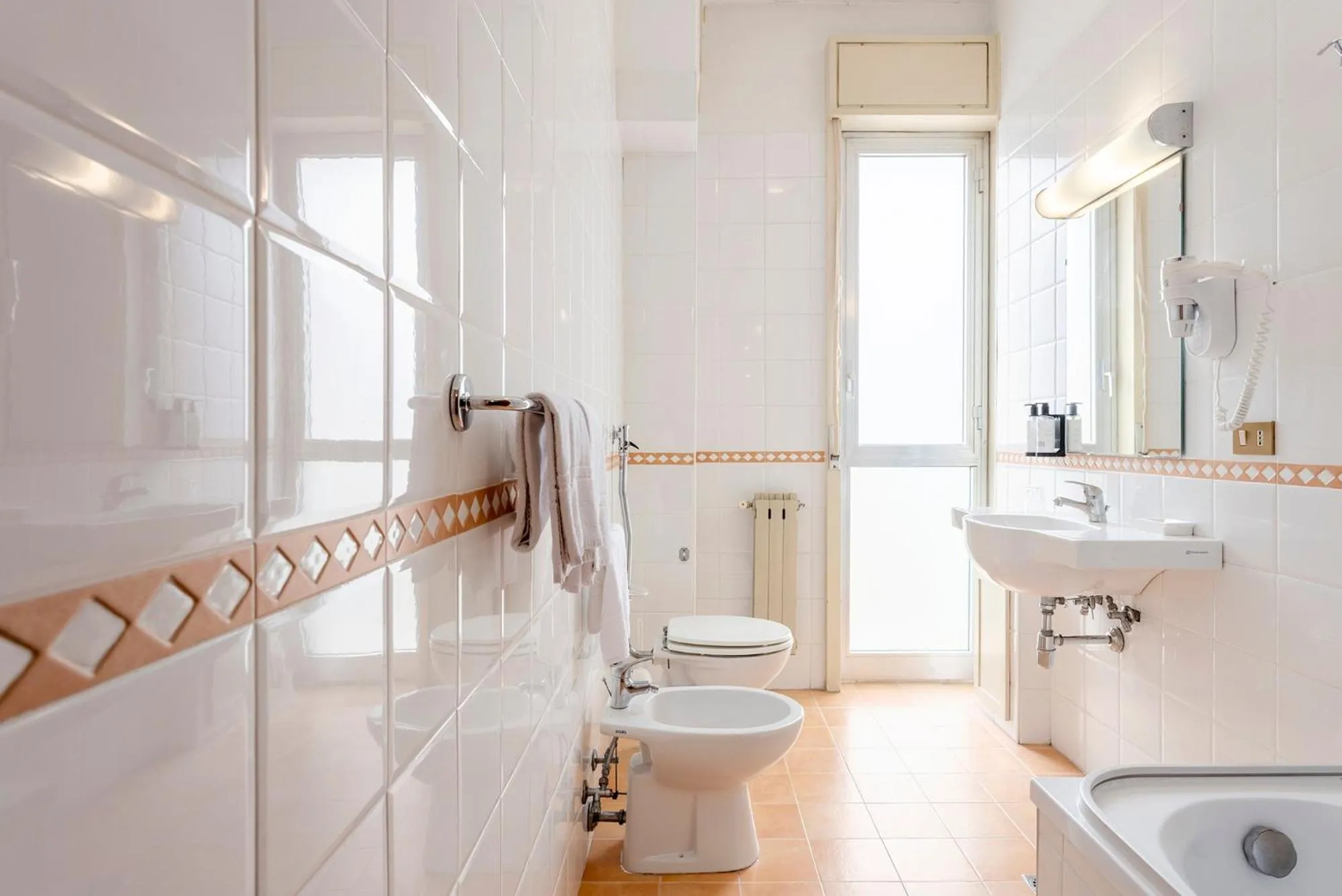 Bath in Crisol Europa