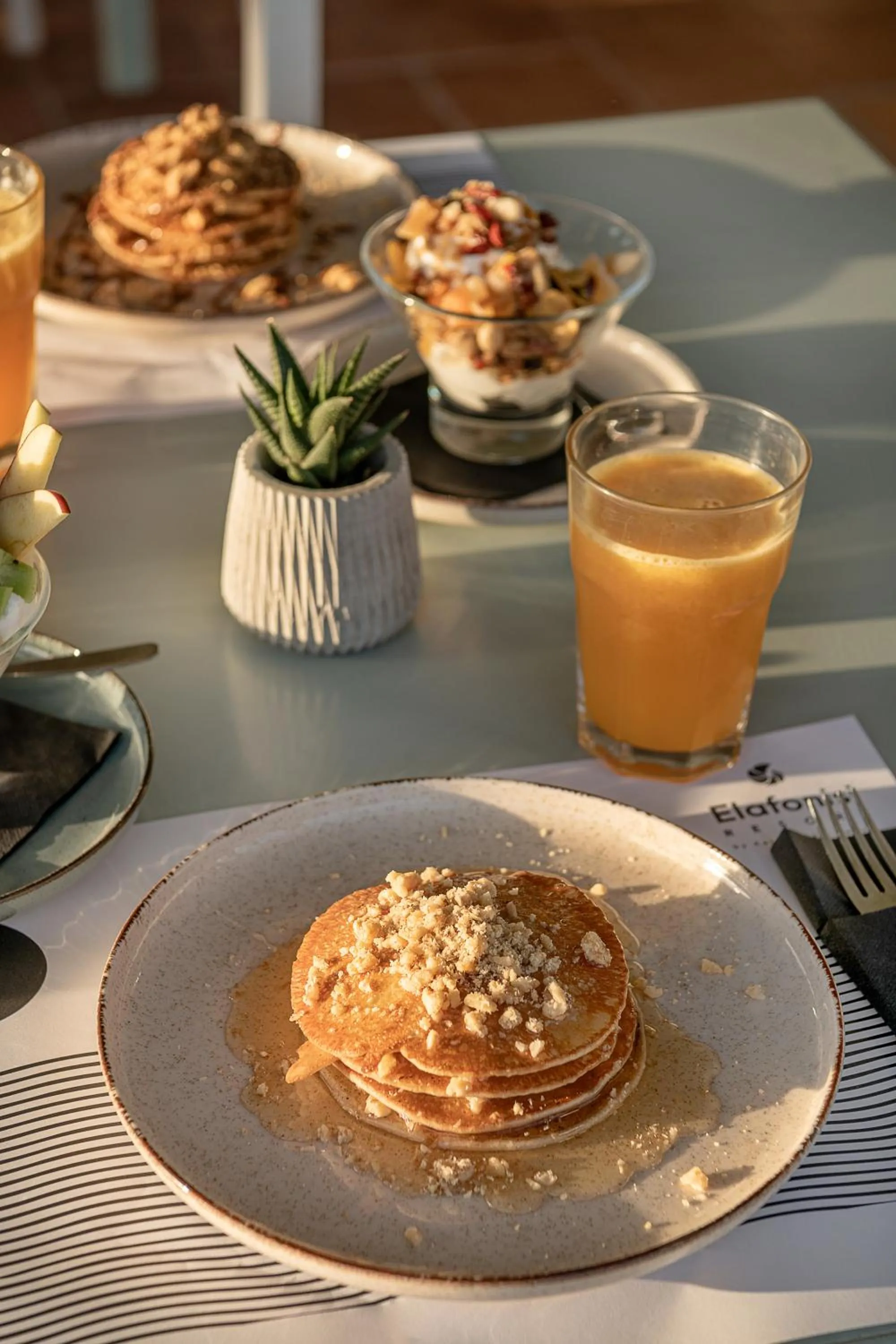 Restaurant/places to eat in Elafonisi Resort by Kalomirakis Family