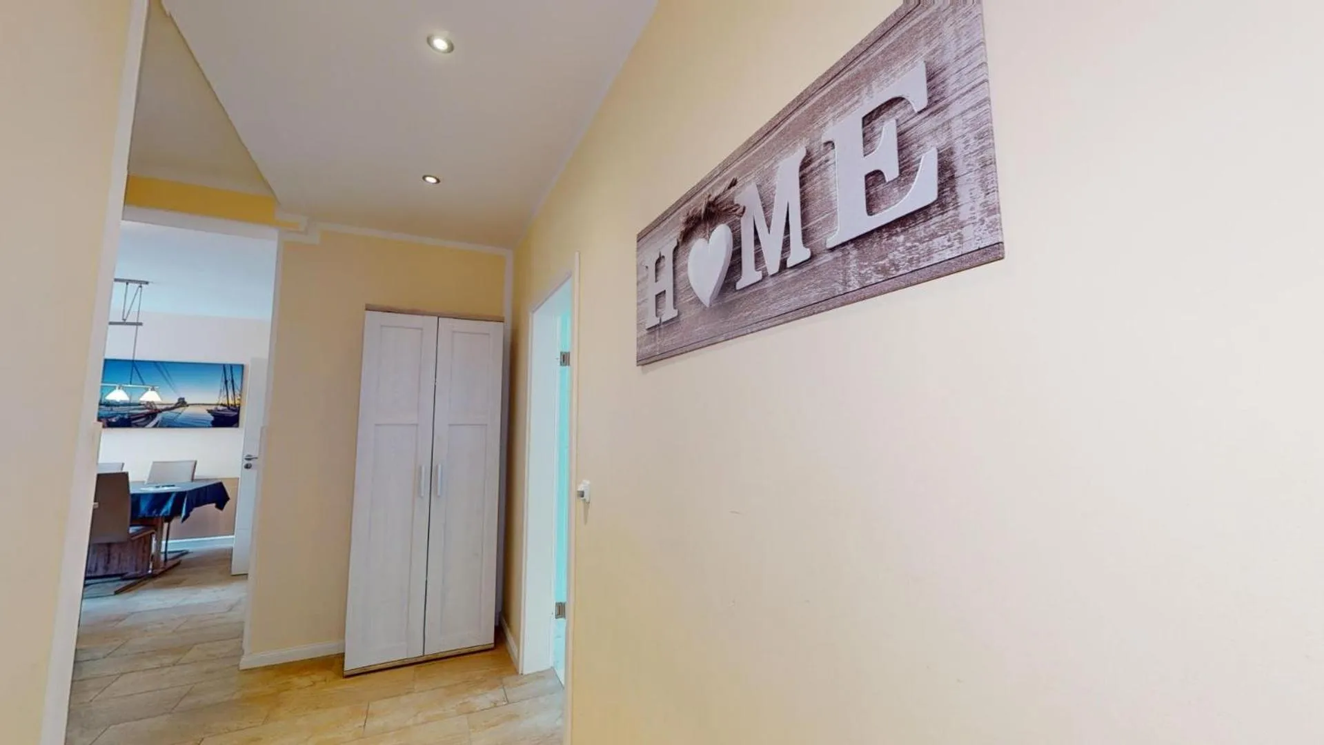 wardrobe in Apartments am Sund