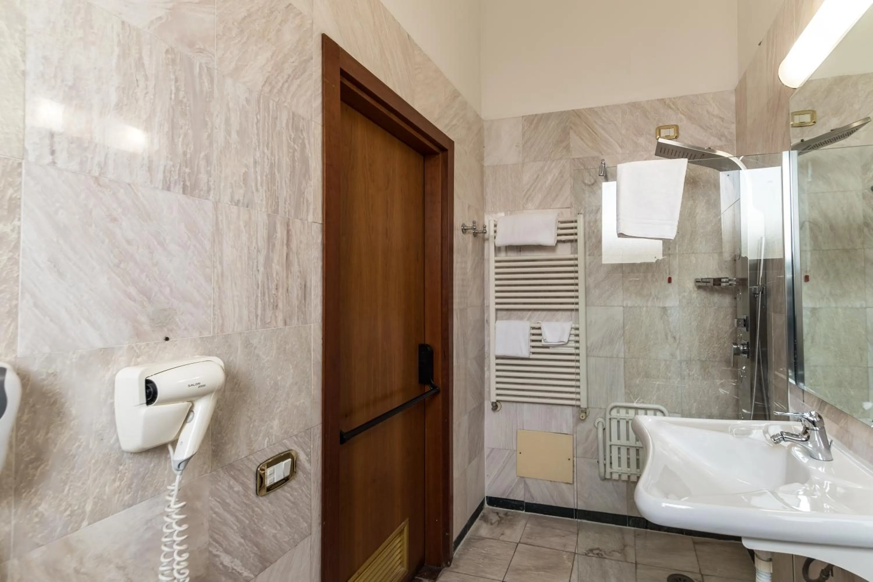 Bathroom in Hotel Mythos