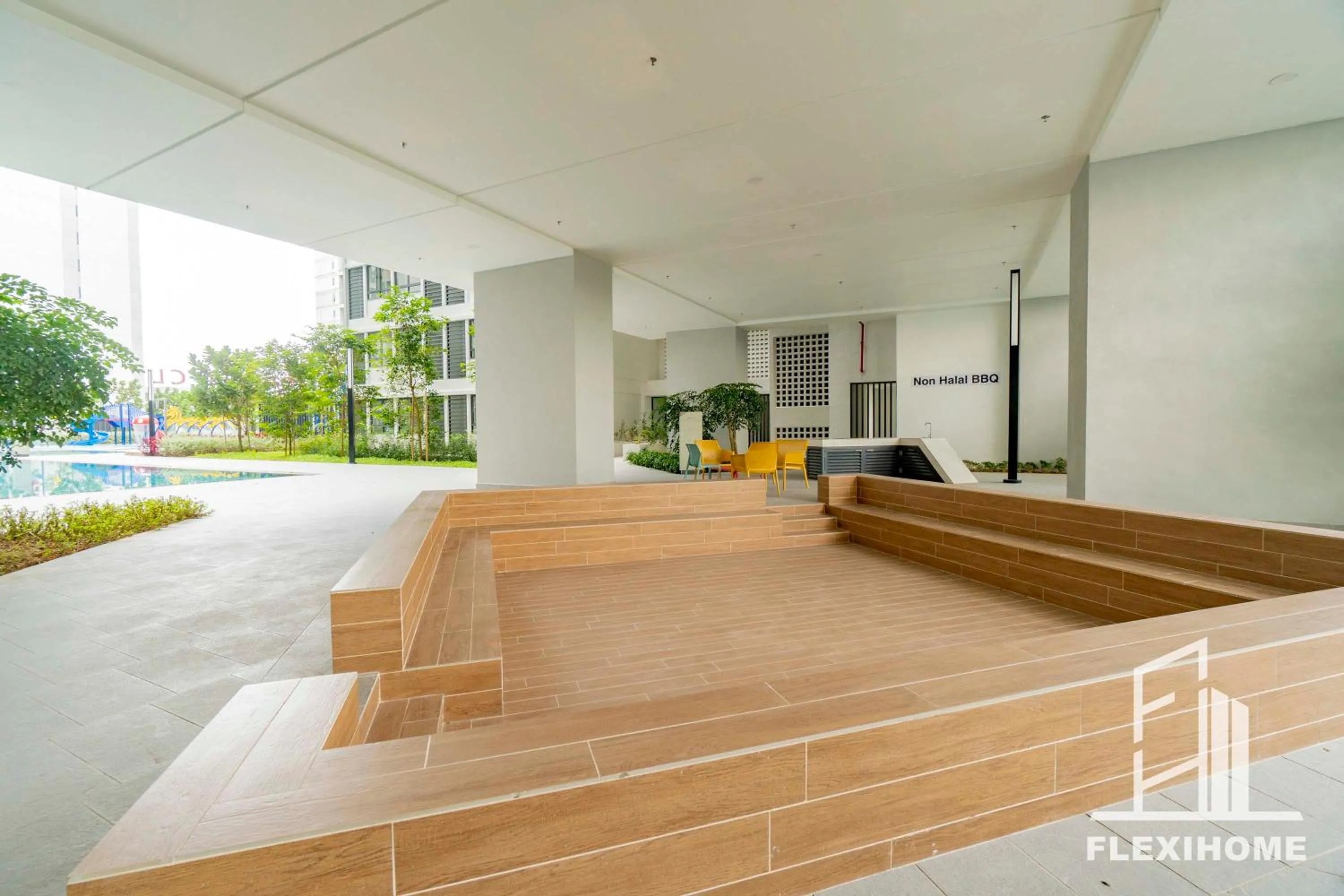 Balcony/Terrace in KLIA-KLIA 2, Comfy Studio, Horizon Suites Sepang-Dengkil by Flexihome-MY