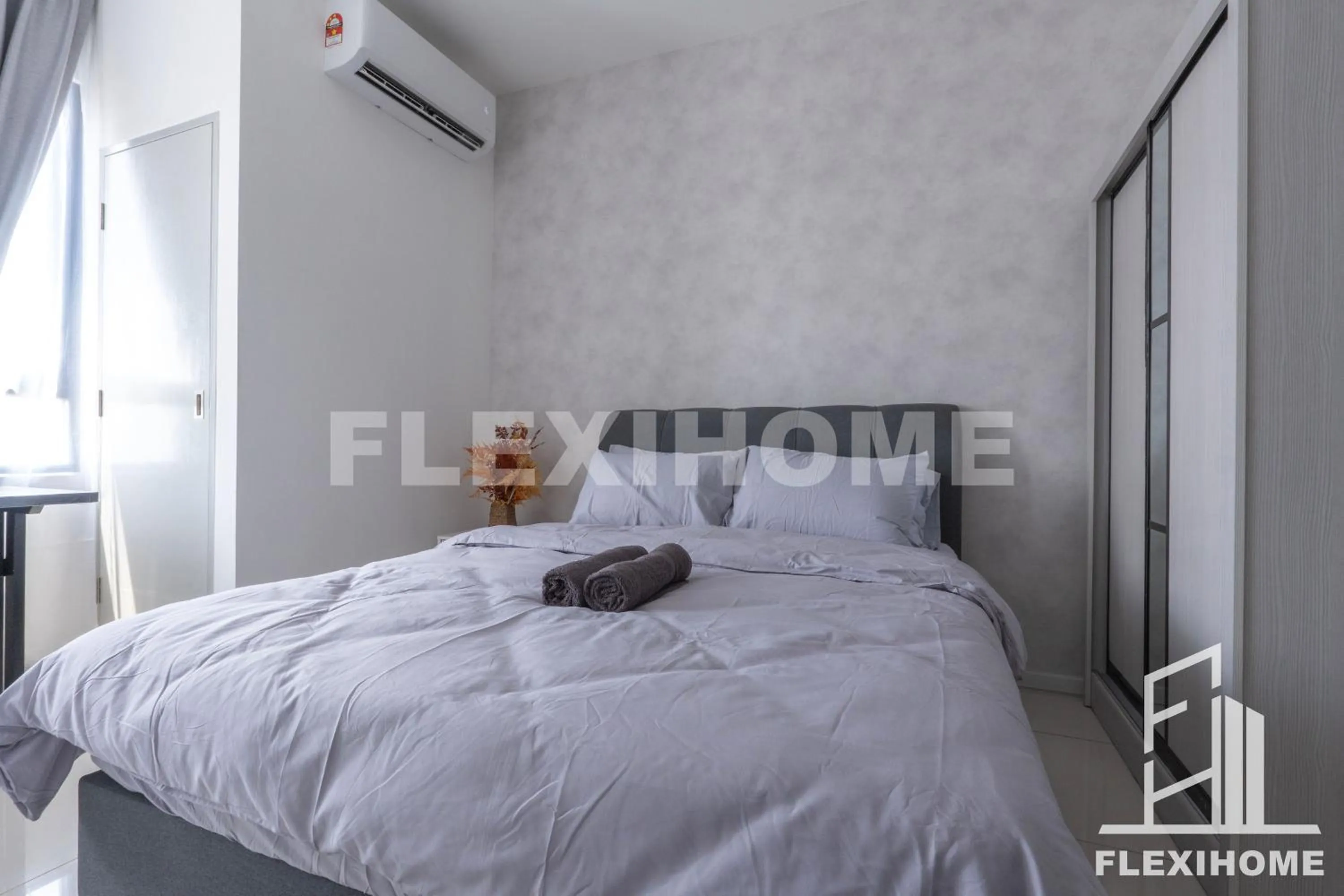 Bed in KLIA-KLIA 2, Comfy Studio, Horizon Suites Sepang-Dengkil by Flexihome-MY