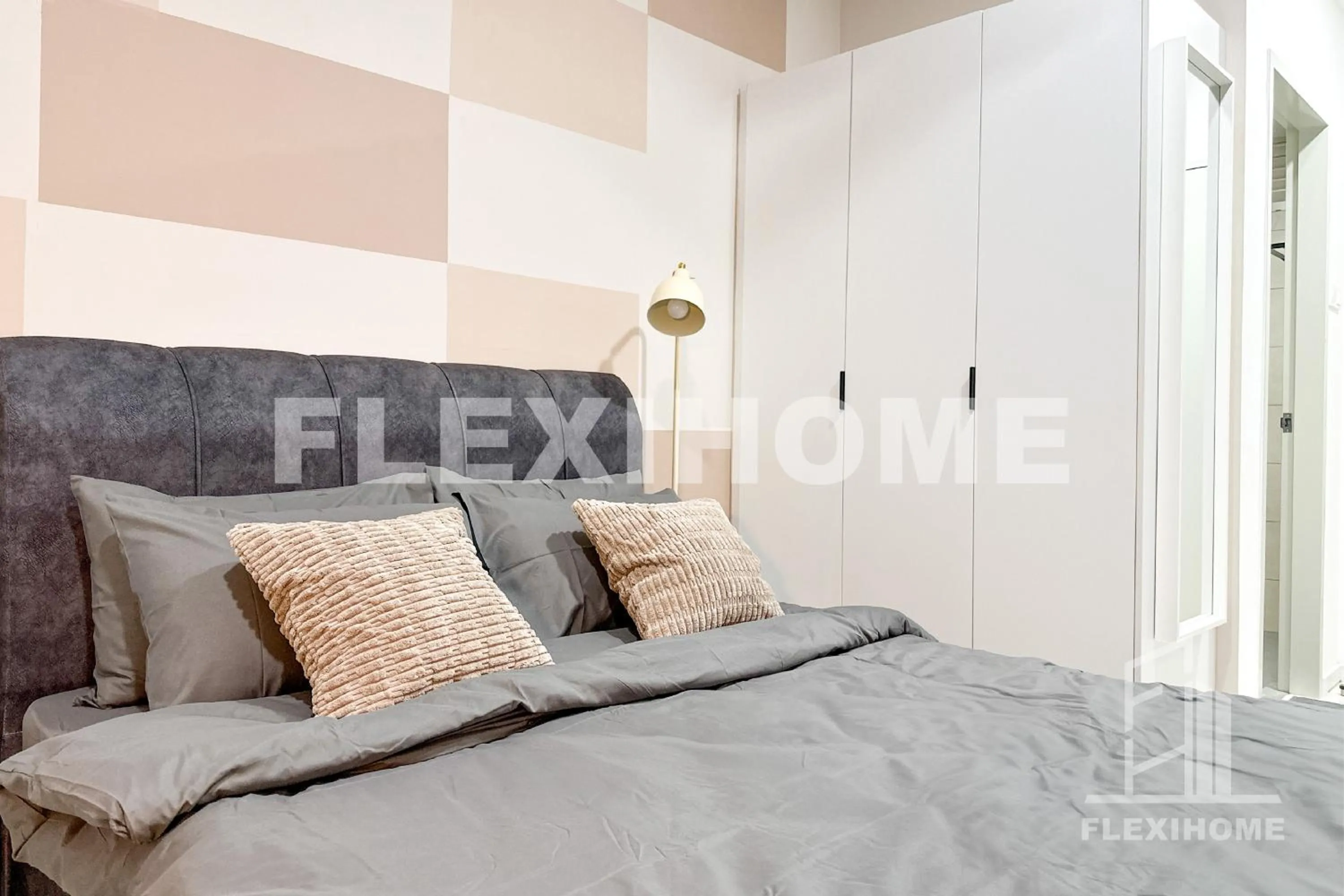 Bed in KLIA-KLIA 2, Comfy Studio, Horizon Suites Sepang-Dengkil by Flexihome-MY