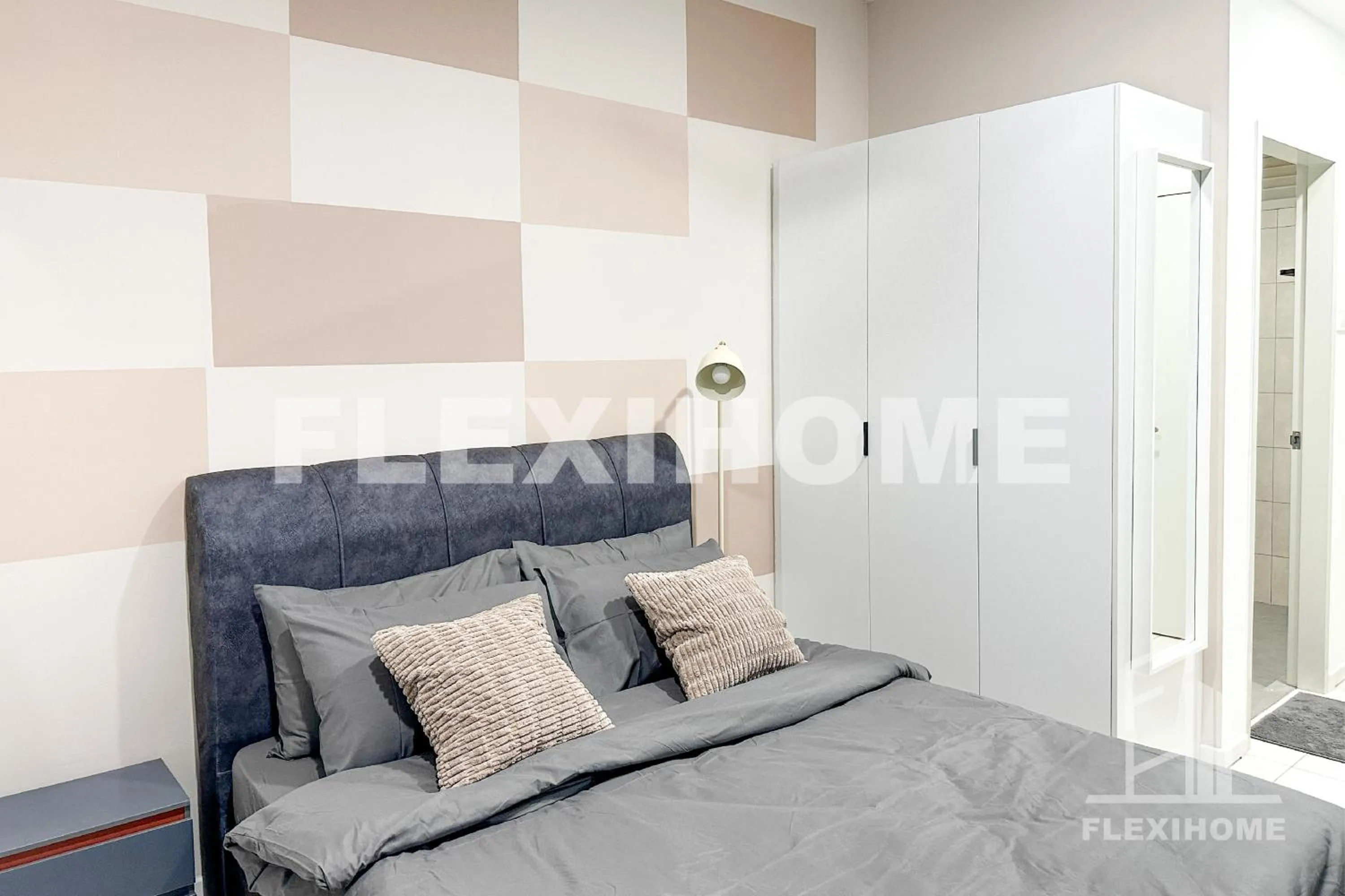 Bed in KLIA-KLIA 2, Comfy Studio, Horizon Suites Sepang-Dengkil by Flexihome-MY