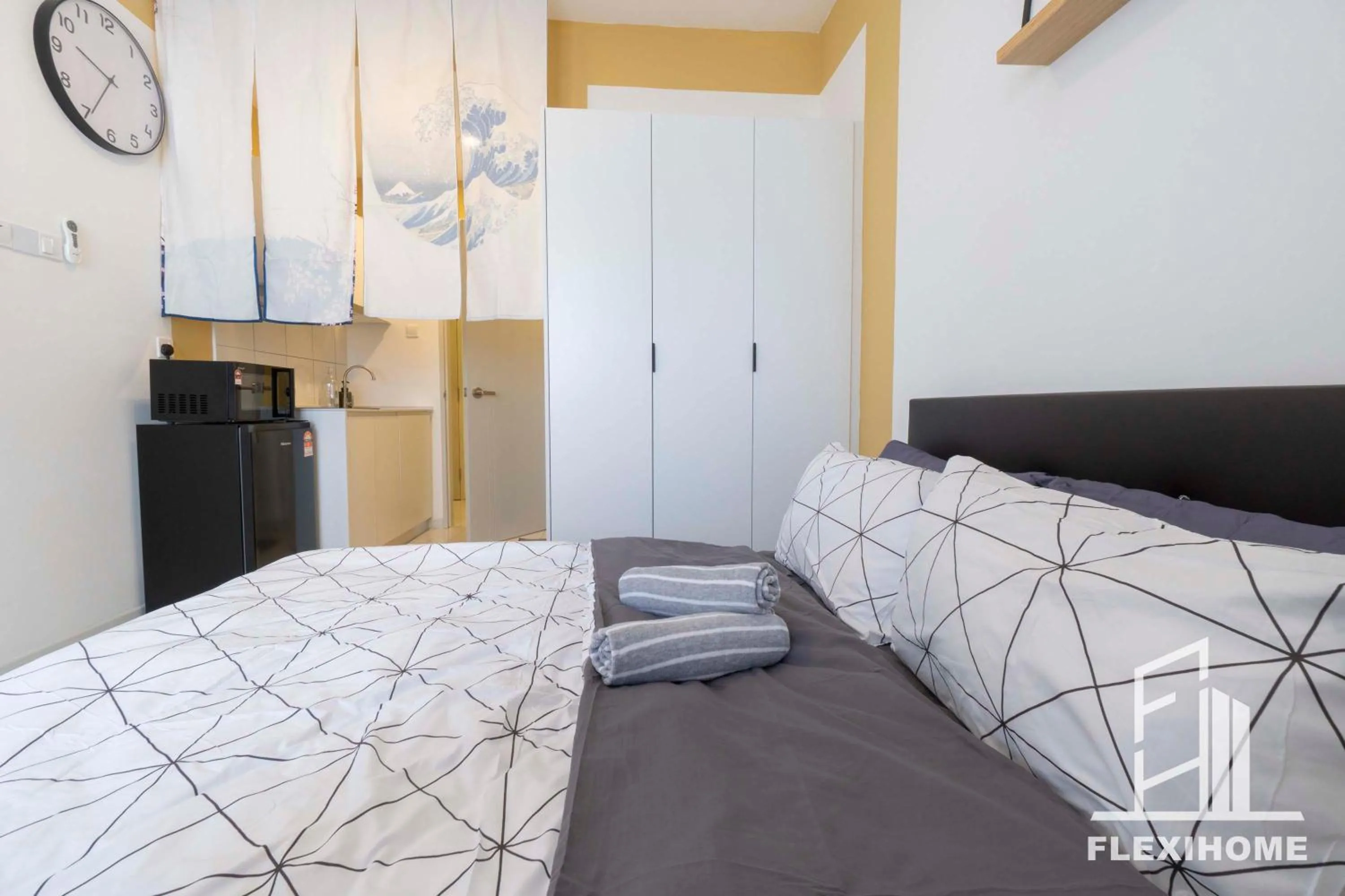 Bed in KLIA-KLIA 2, Comfy Studio, Horizon Suites Sepang-Dengkil by Flexihome-MY