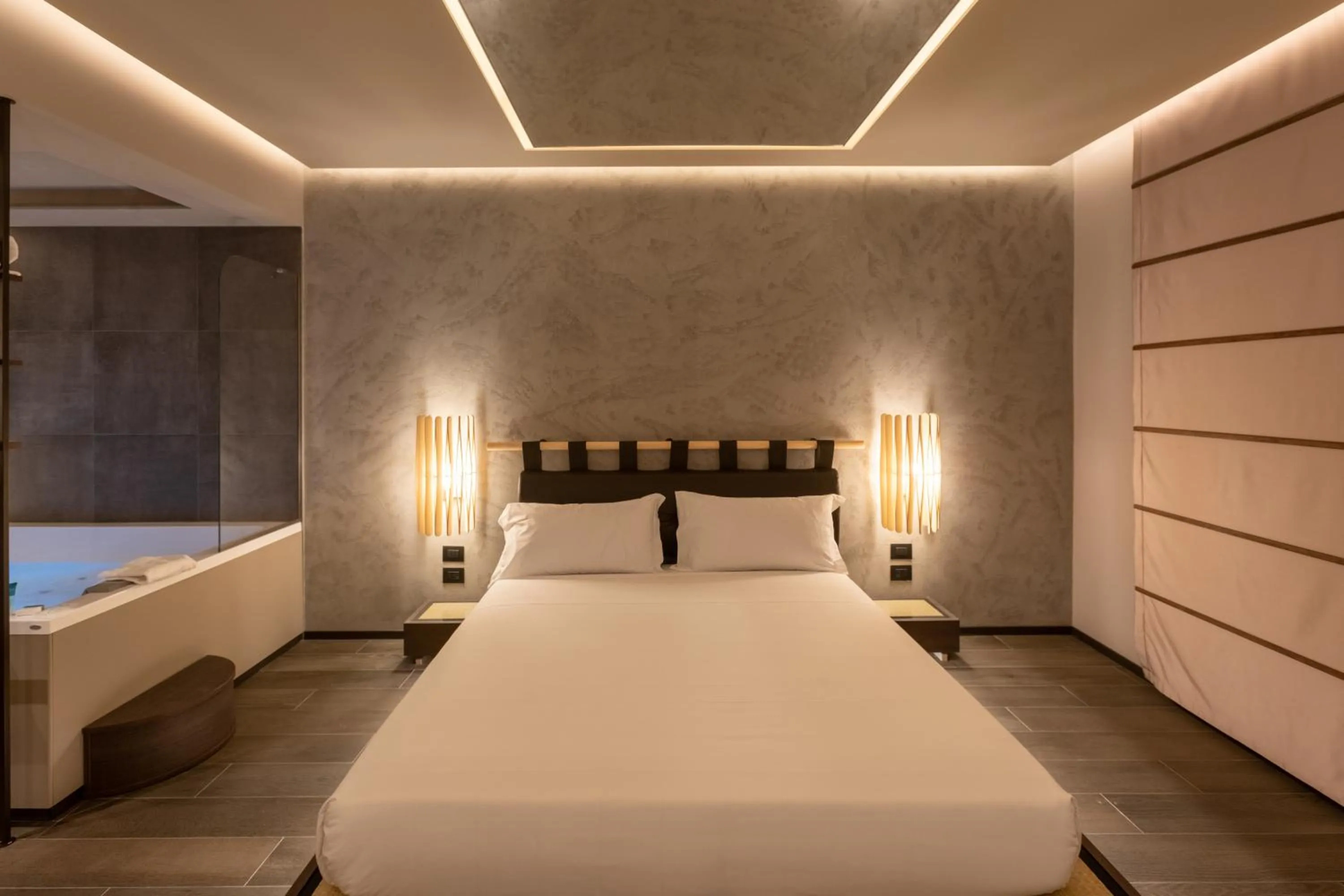 Bed in Motel Hotel Charlie