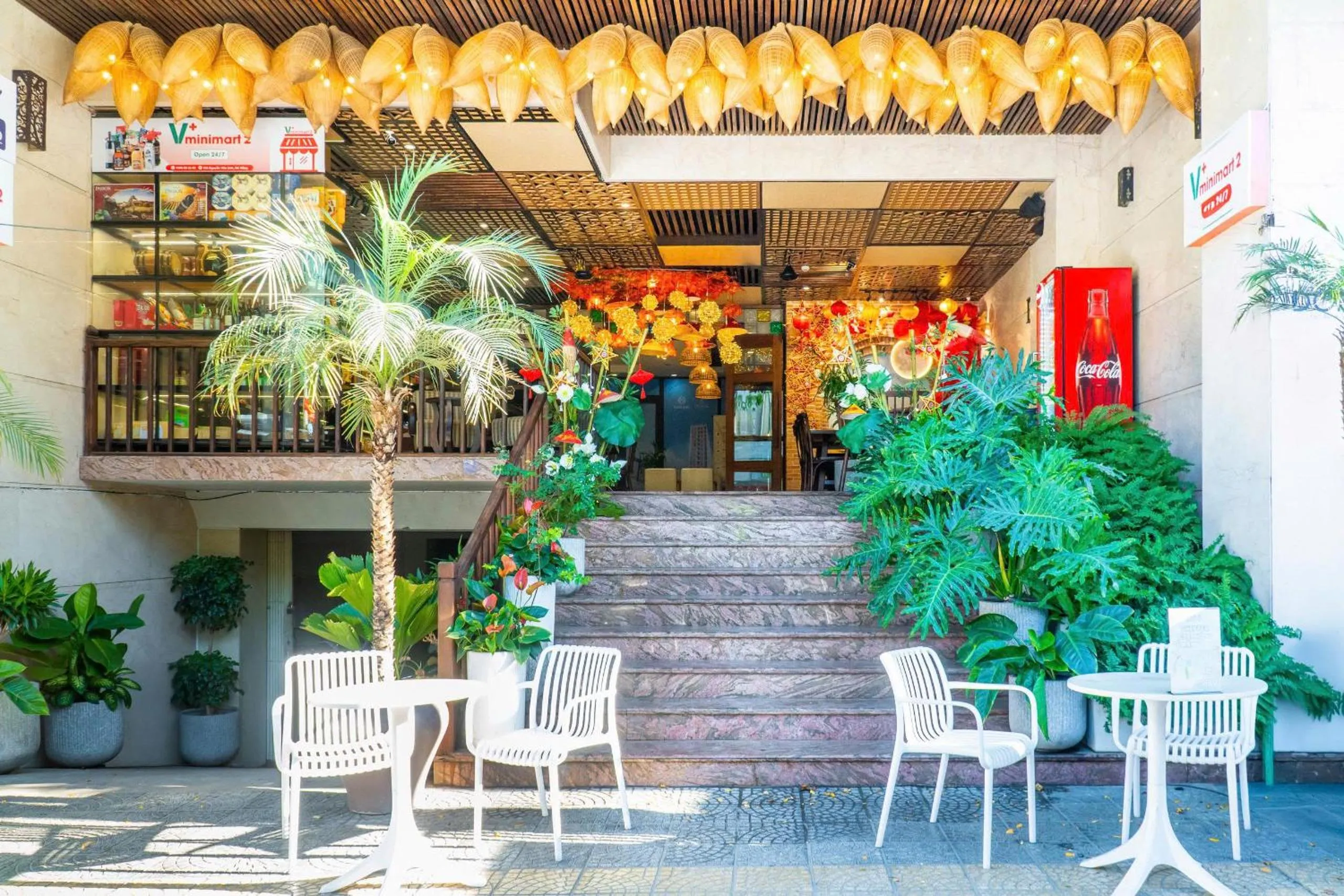 Facade/entrance in Doha Central Bliss Danang Hotel by Haviland