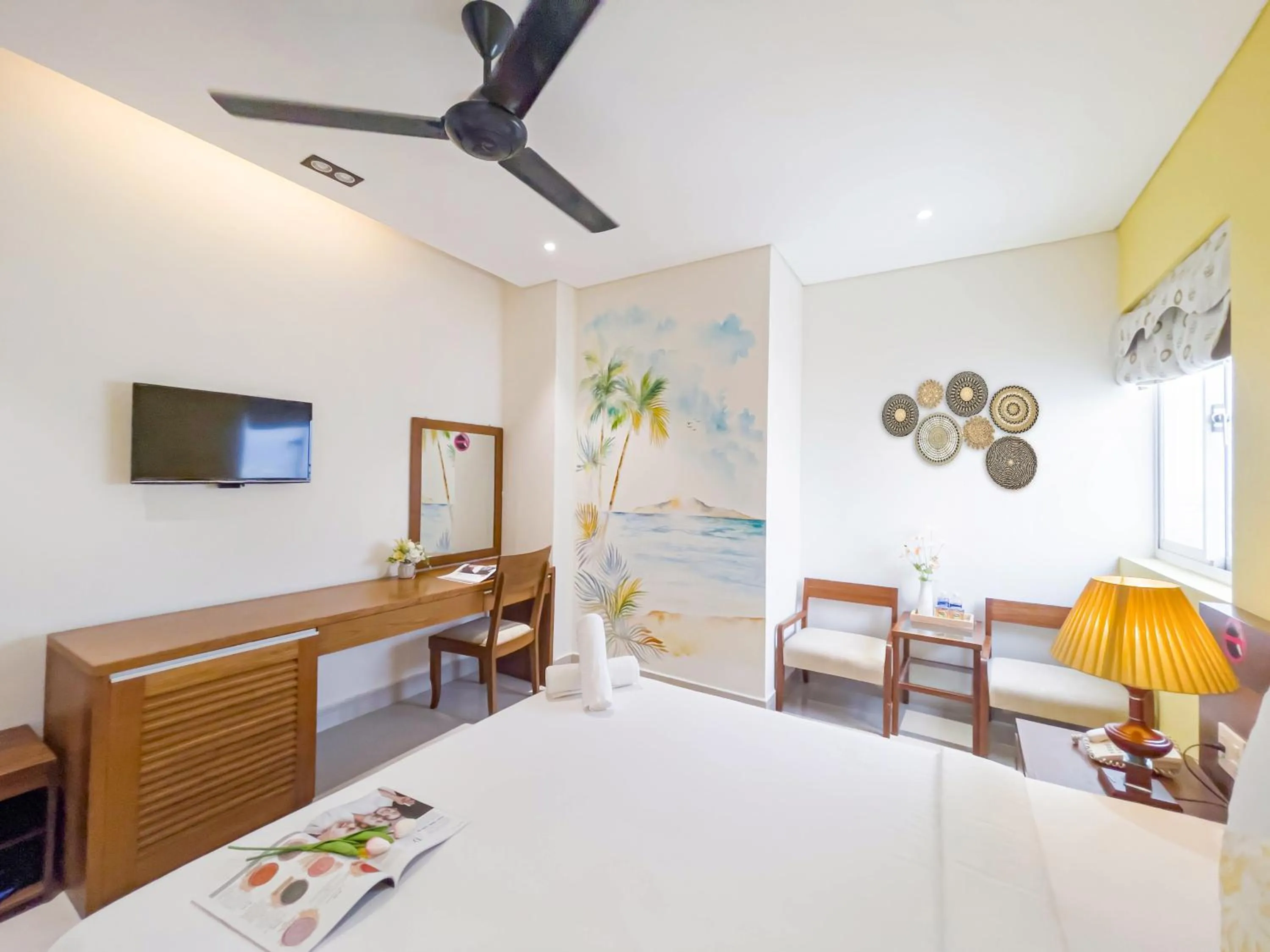 Photo of the whole room, Bed in Doha Central Bliss Danang Hotel by Haviland