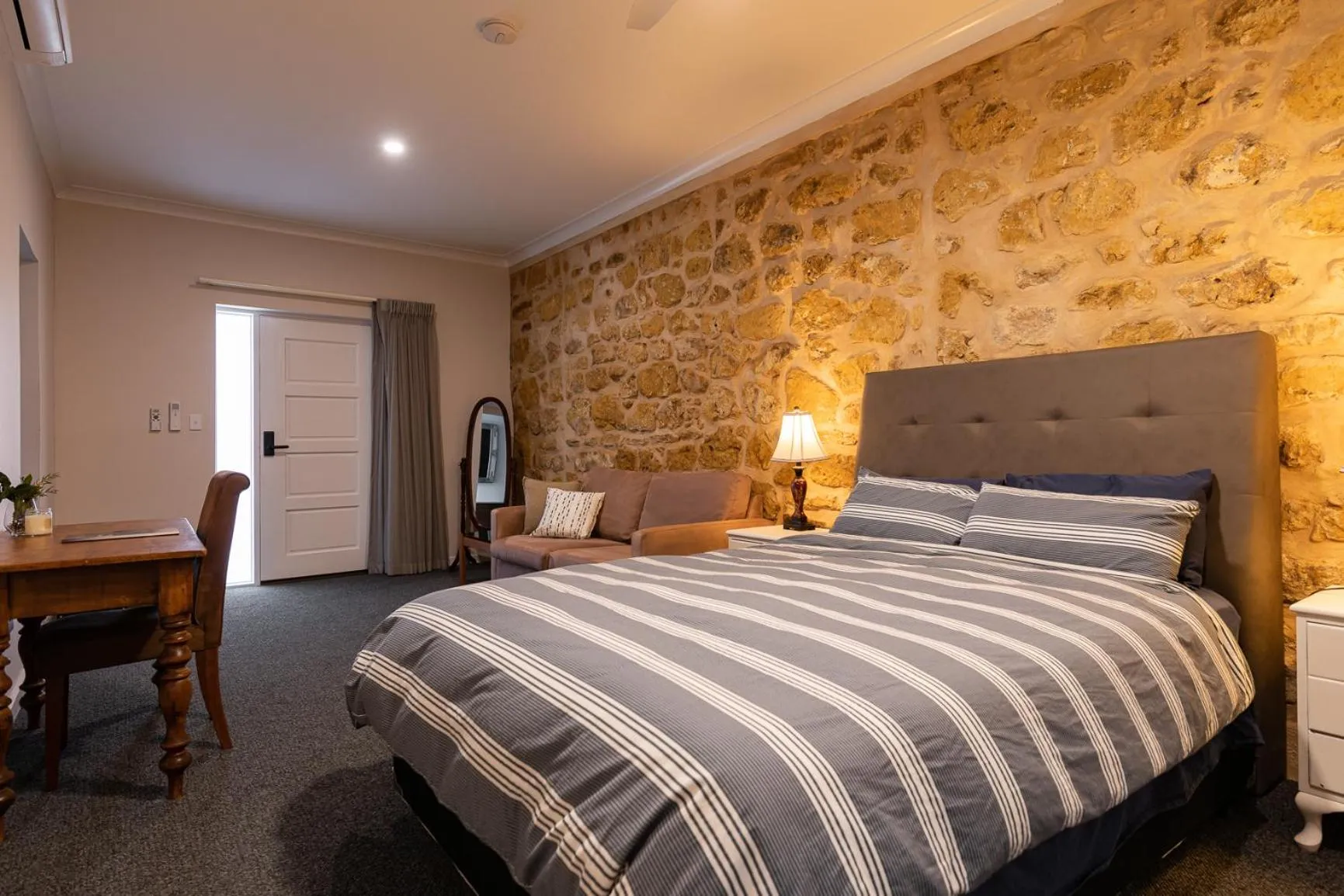 Bed in Harbour Mannum