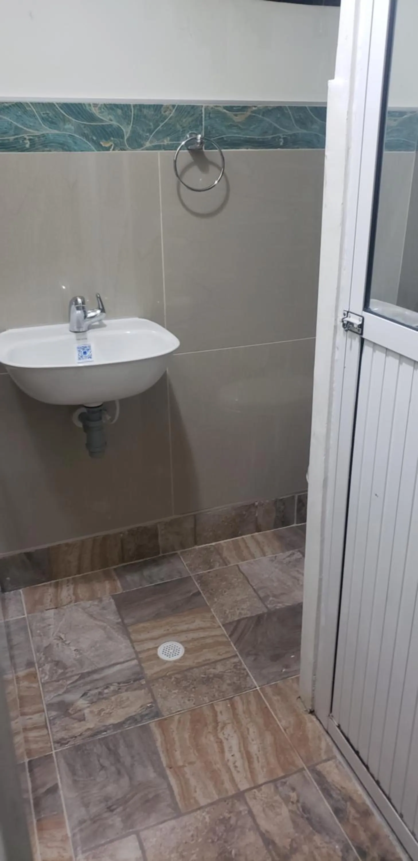 Bathroom in Mom's house Colombia