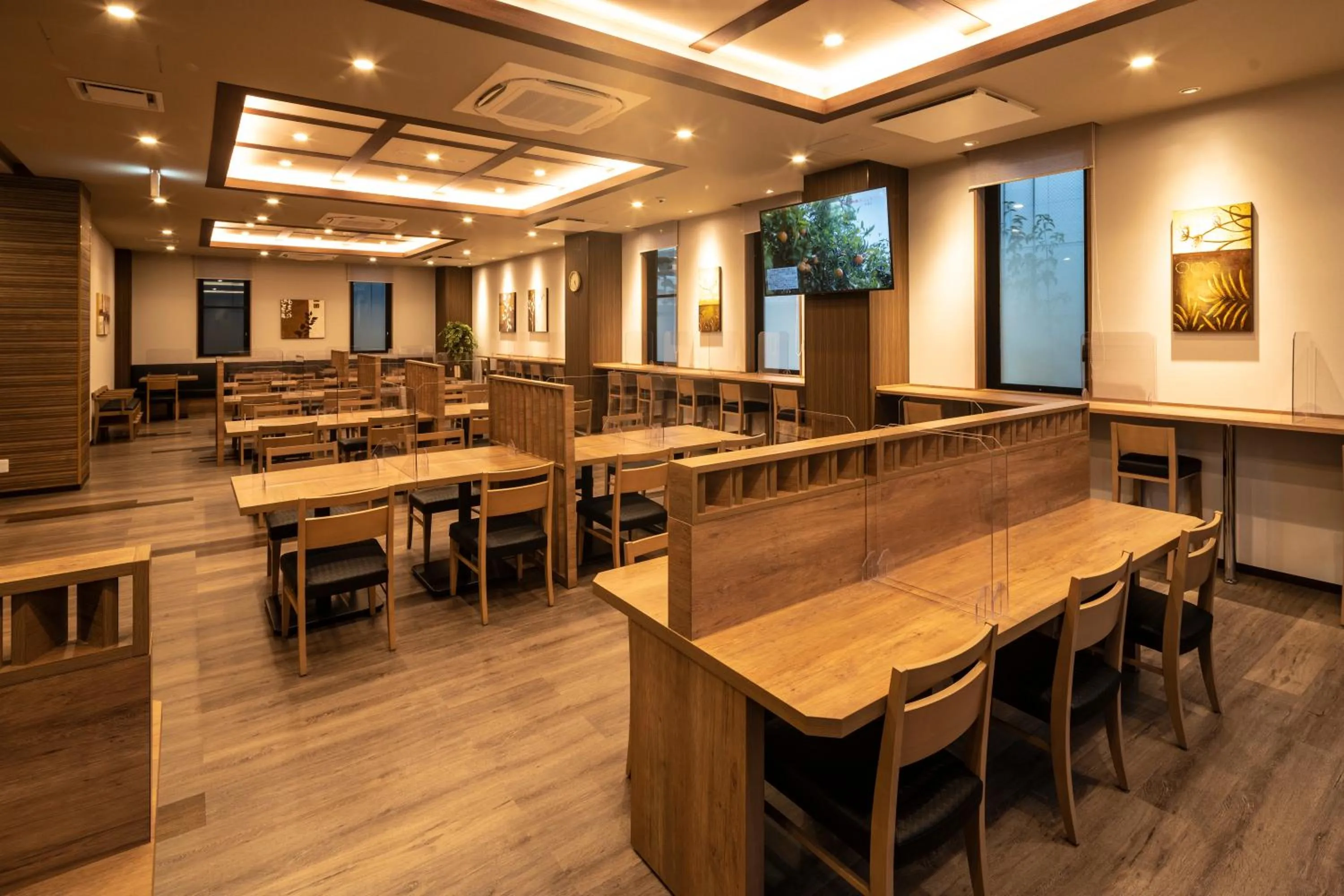 Restaurant/places to eat in Hotel Route Inn Matsuyama -Katsuyama Dori-