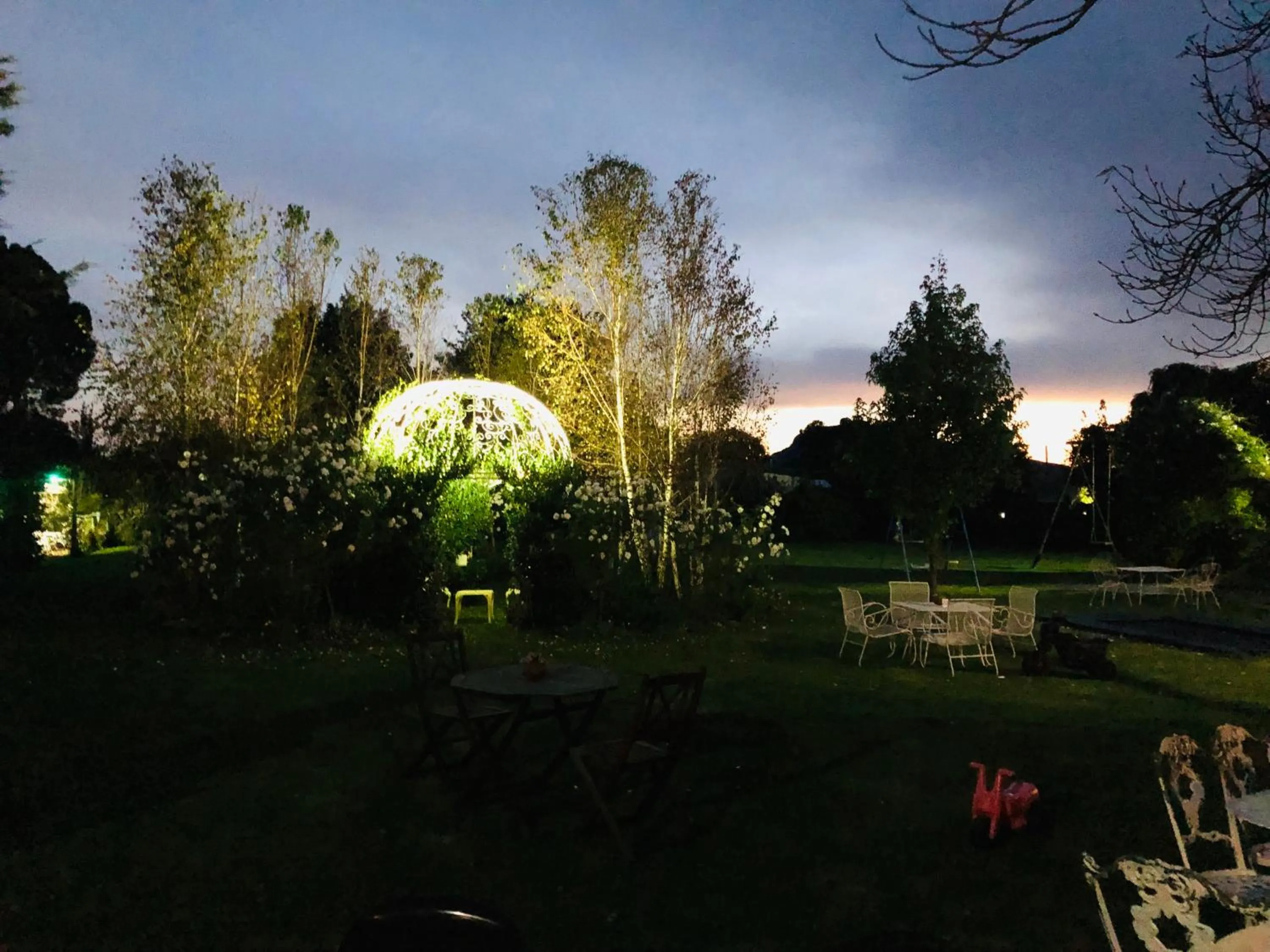 Night in Green Lantern Inn