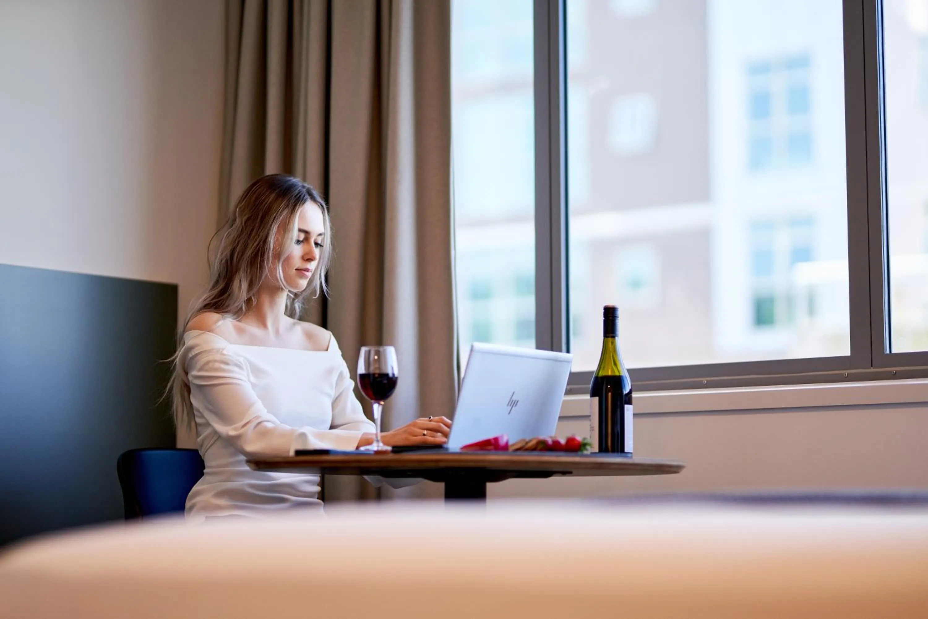 Quiet street view in Sojourn Apartment Hotel - Ghuznee