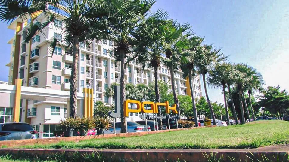 Property building in Jpark Residences at Thammasat Rangsit