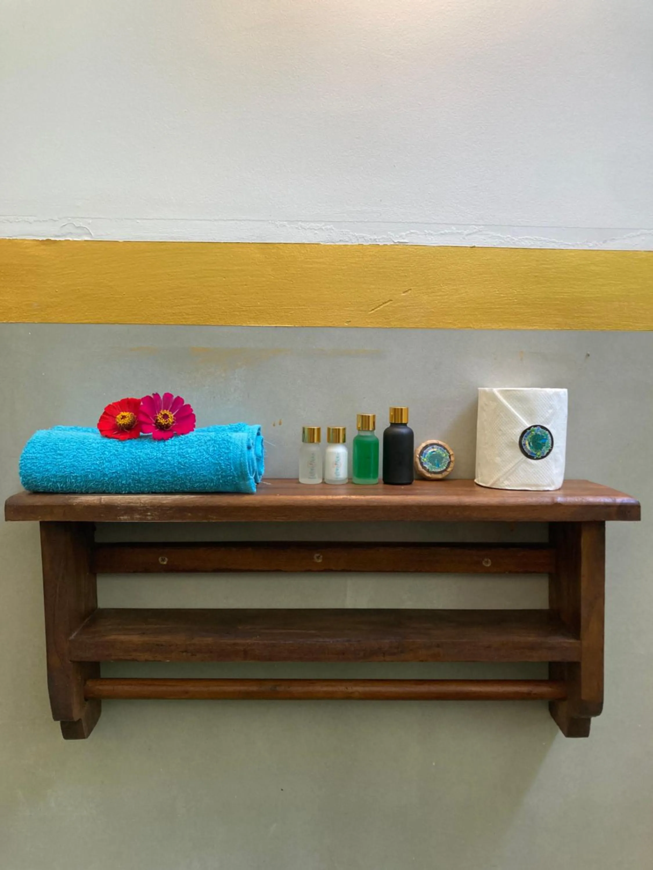 Shower in Amba Kola Udawalawa