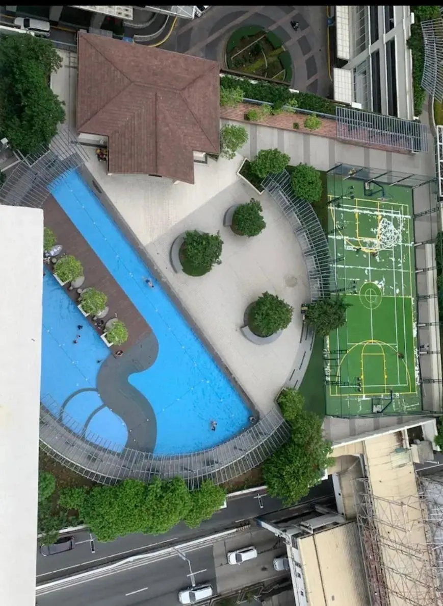 San Lorenzo place condo