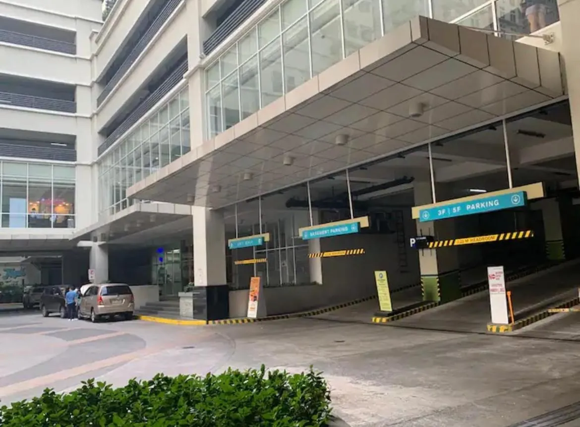 San Lorenzo place condo